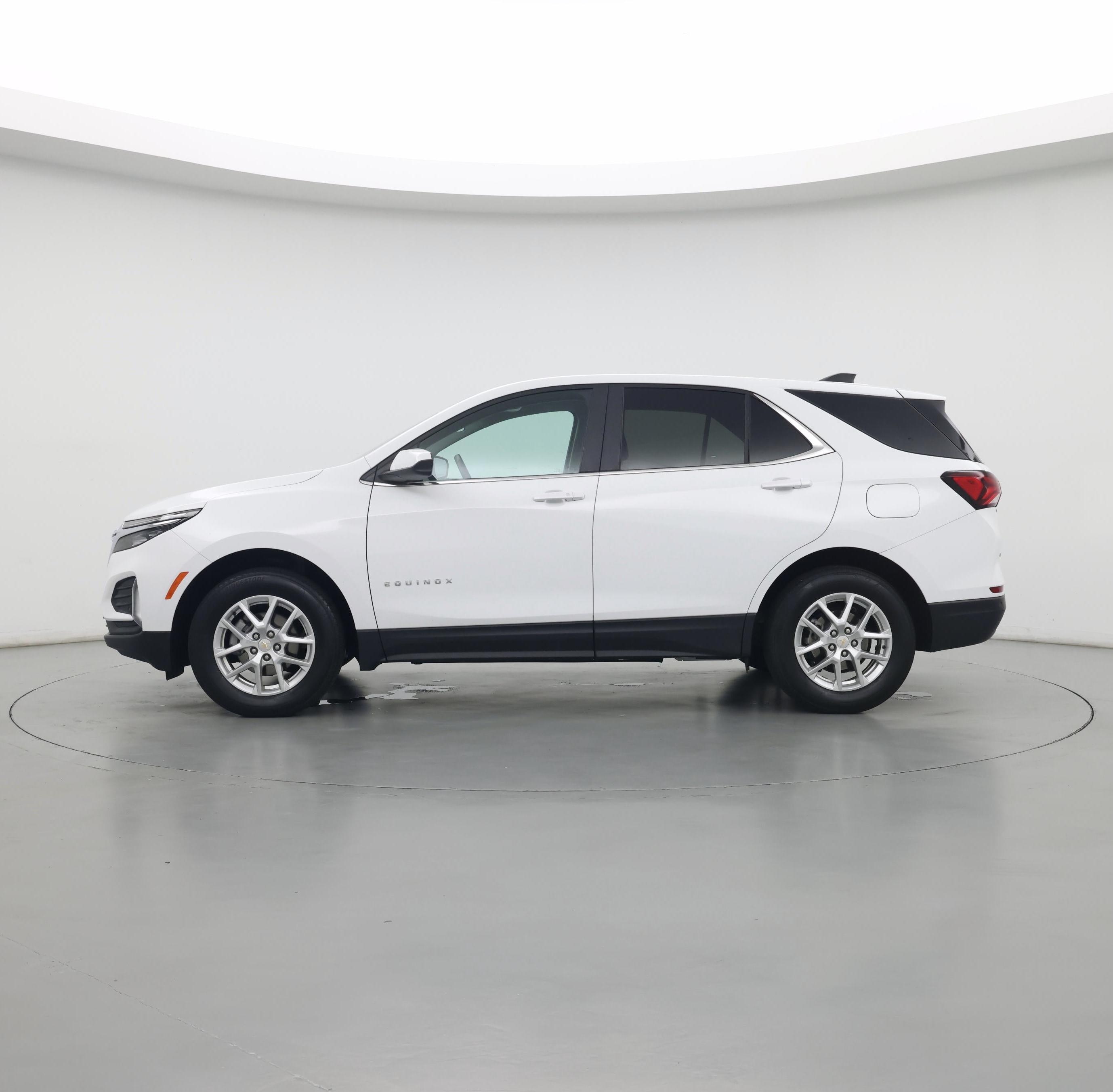 Thumbnail: 2023 Chevrolet Equinox - 3