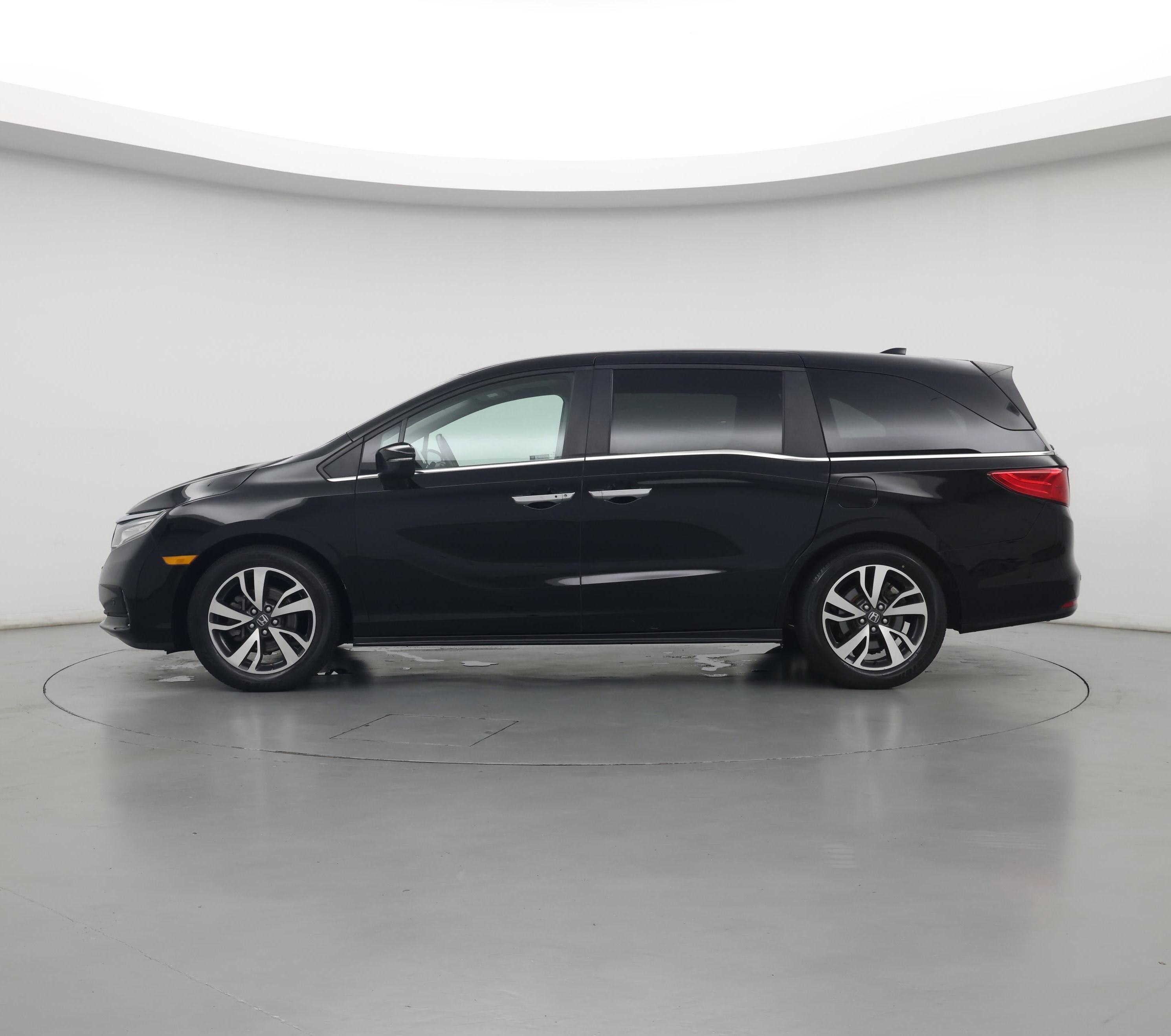 Thumbnail: 2022 Honda Odyssey - 3