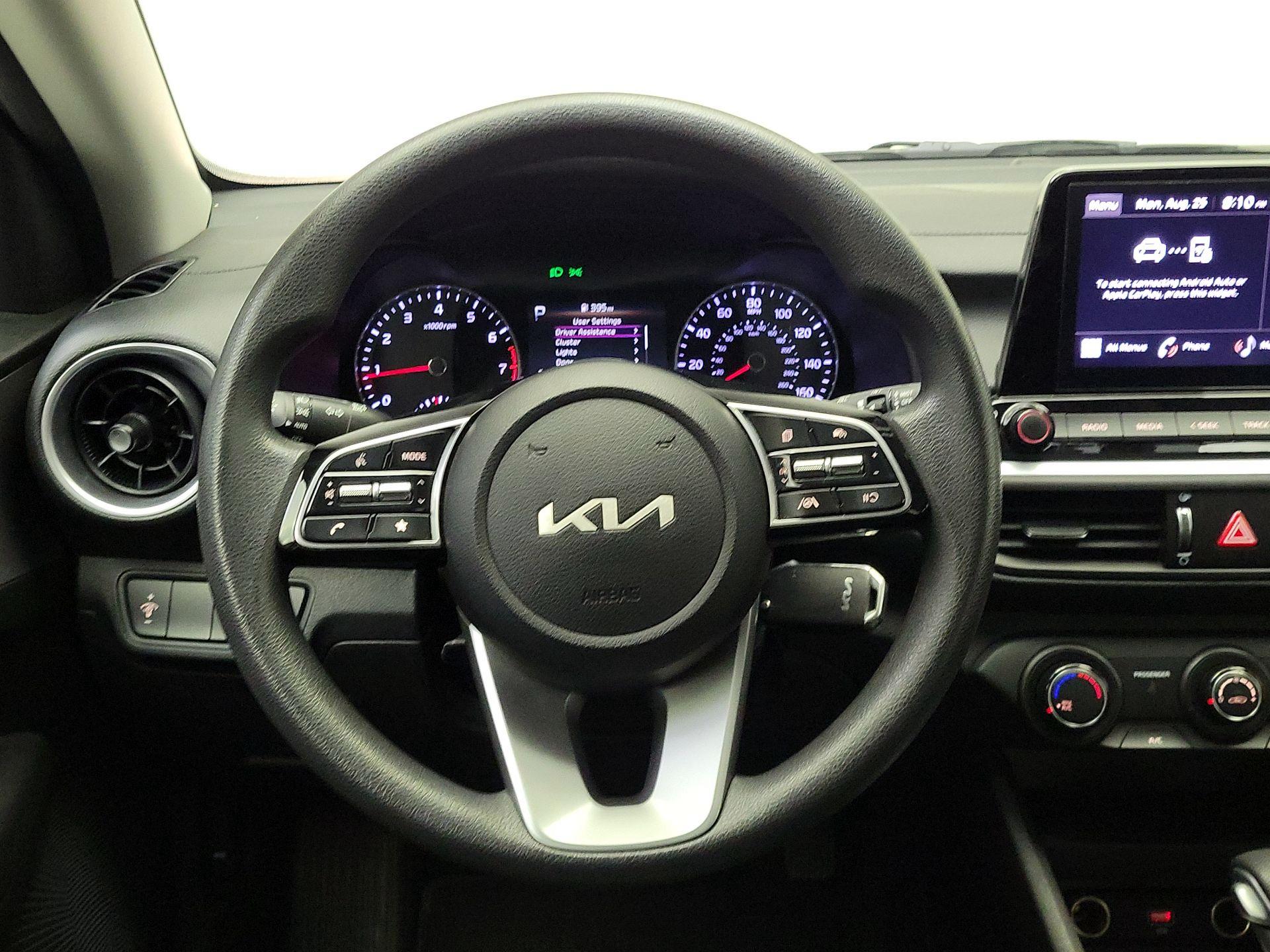 Thumbnail: 2023 Kia Forte - 10