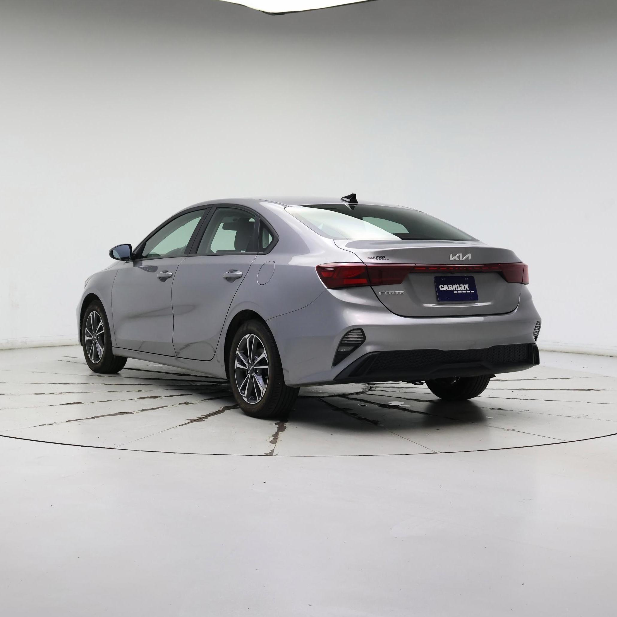 Thumbnail: 2023 Kia Forte - 2