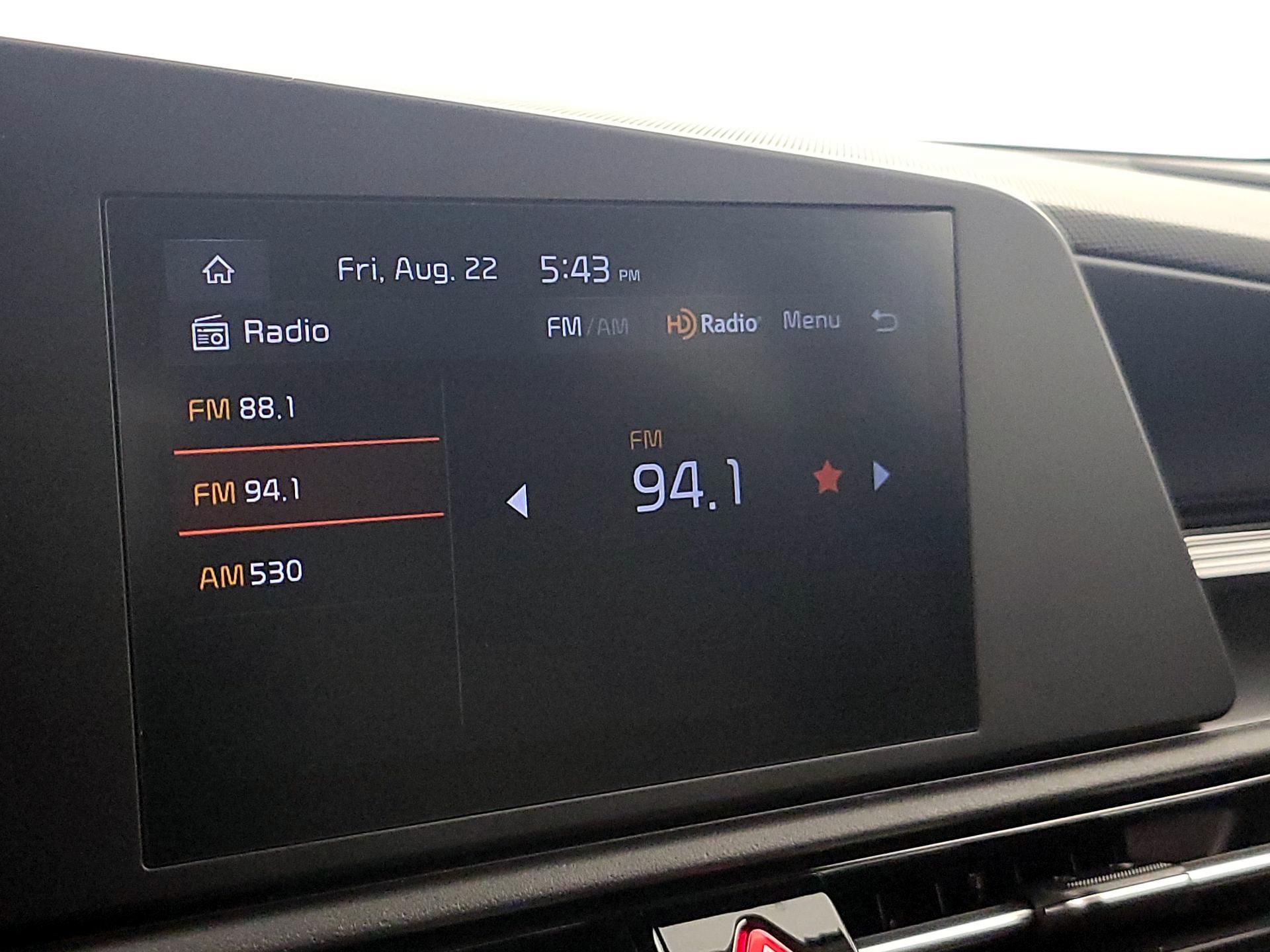 Thumbnail: 2023 Kia Niro - 15
