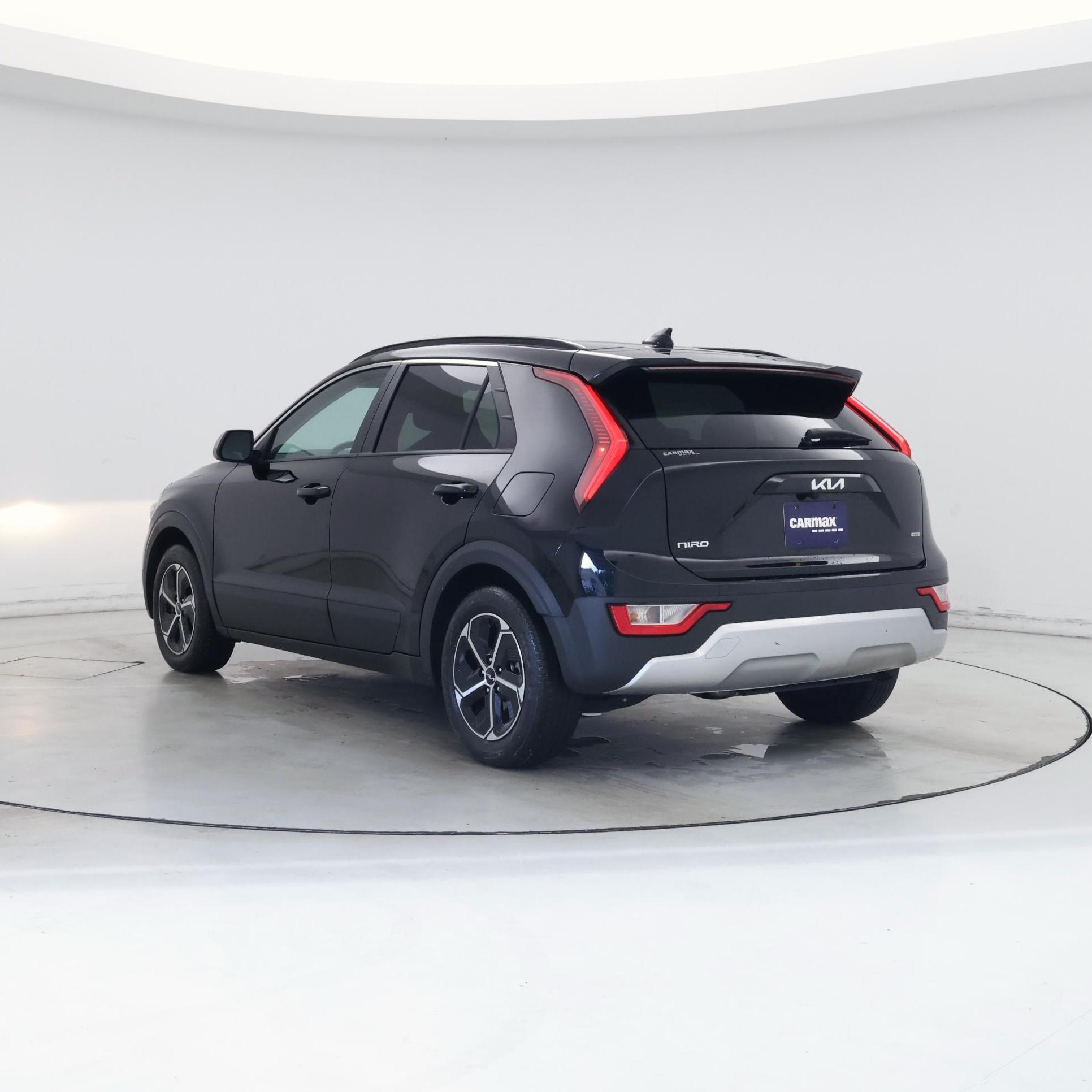 Thumbnail: 2023 Kia Niro - 2