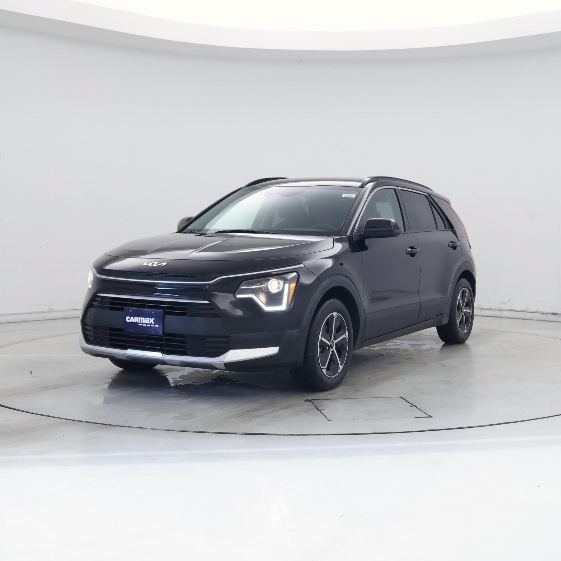 Thumbnail: 2023 Kia Niro - 4