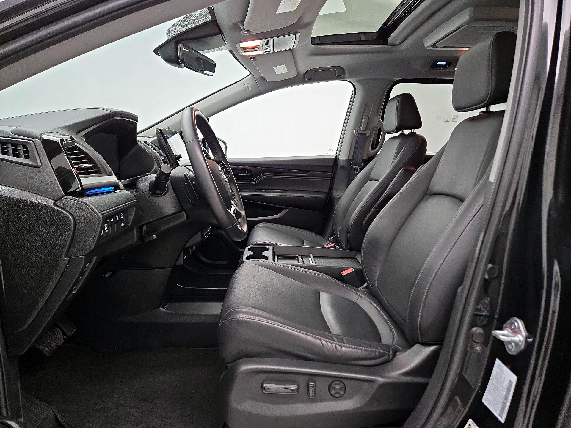 Thumbnail: 2023 Honda Odyssey - 11