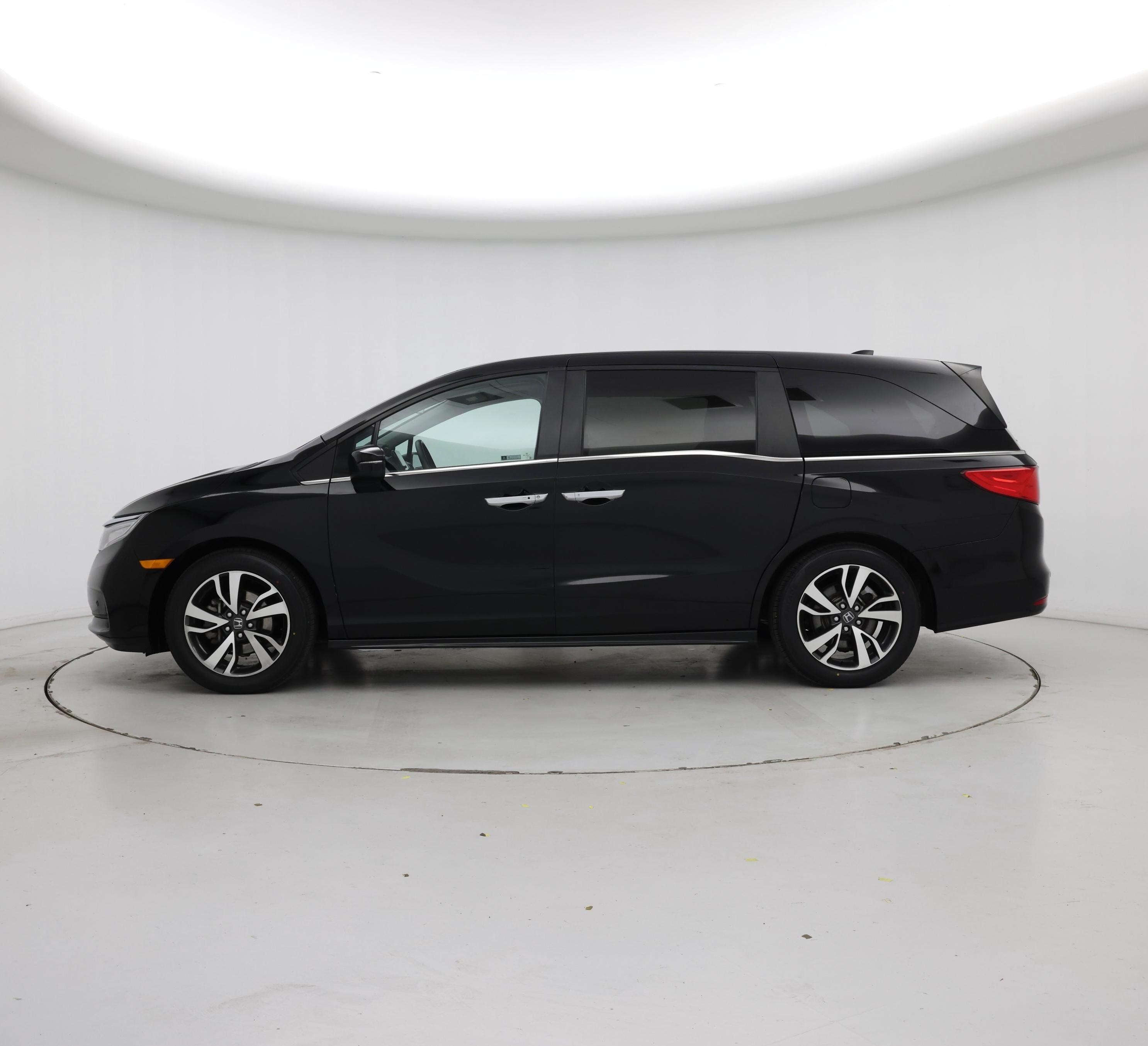 Thumbnail: 2023 Honda Odyssey - 3