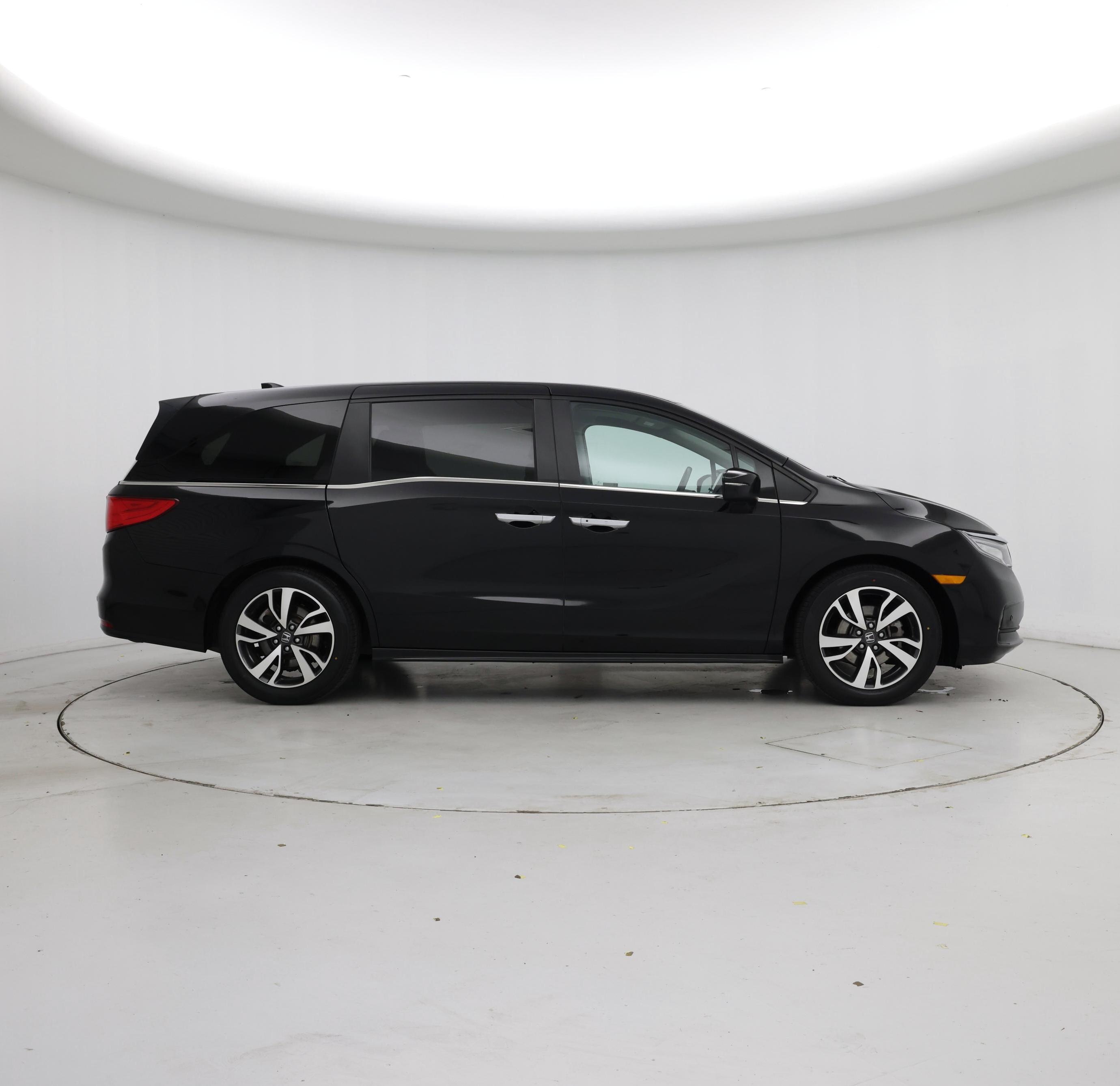Thumbnail: 2023 Honda Odyssey - 7