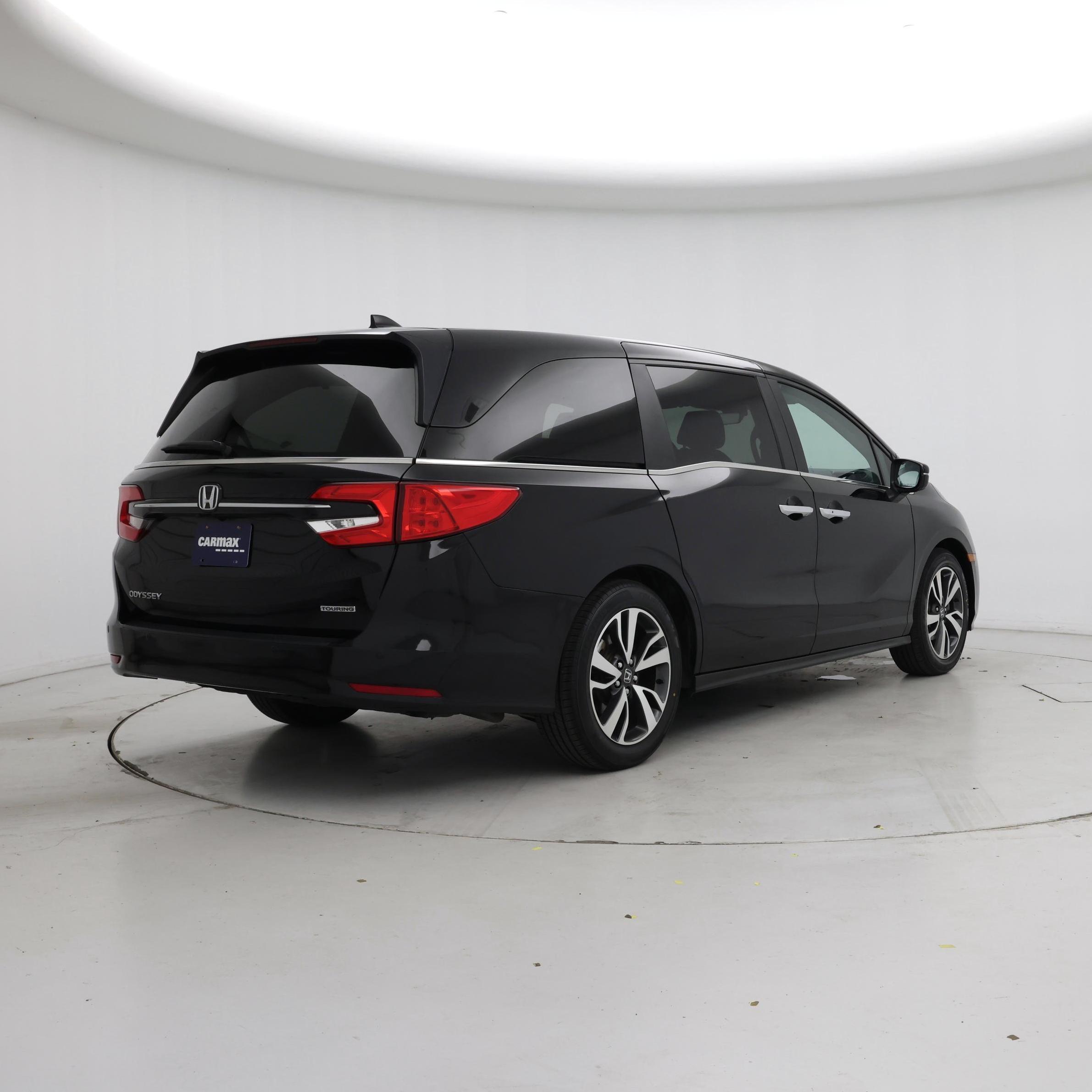 Thumbnail: 2023 Honda Odyssey - 8