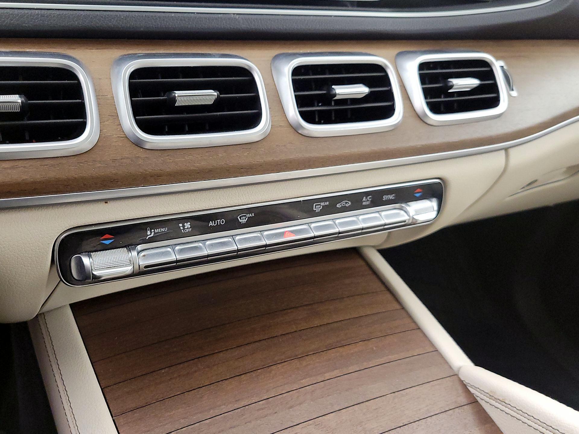 Thumbnail: 2022 Mercedes-Benz GLE - 17