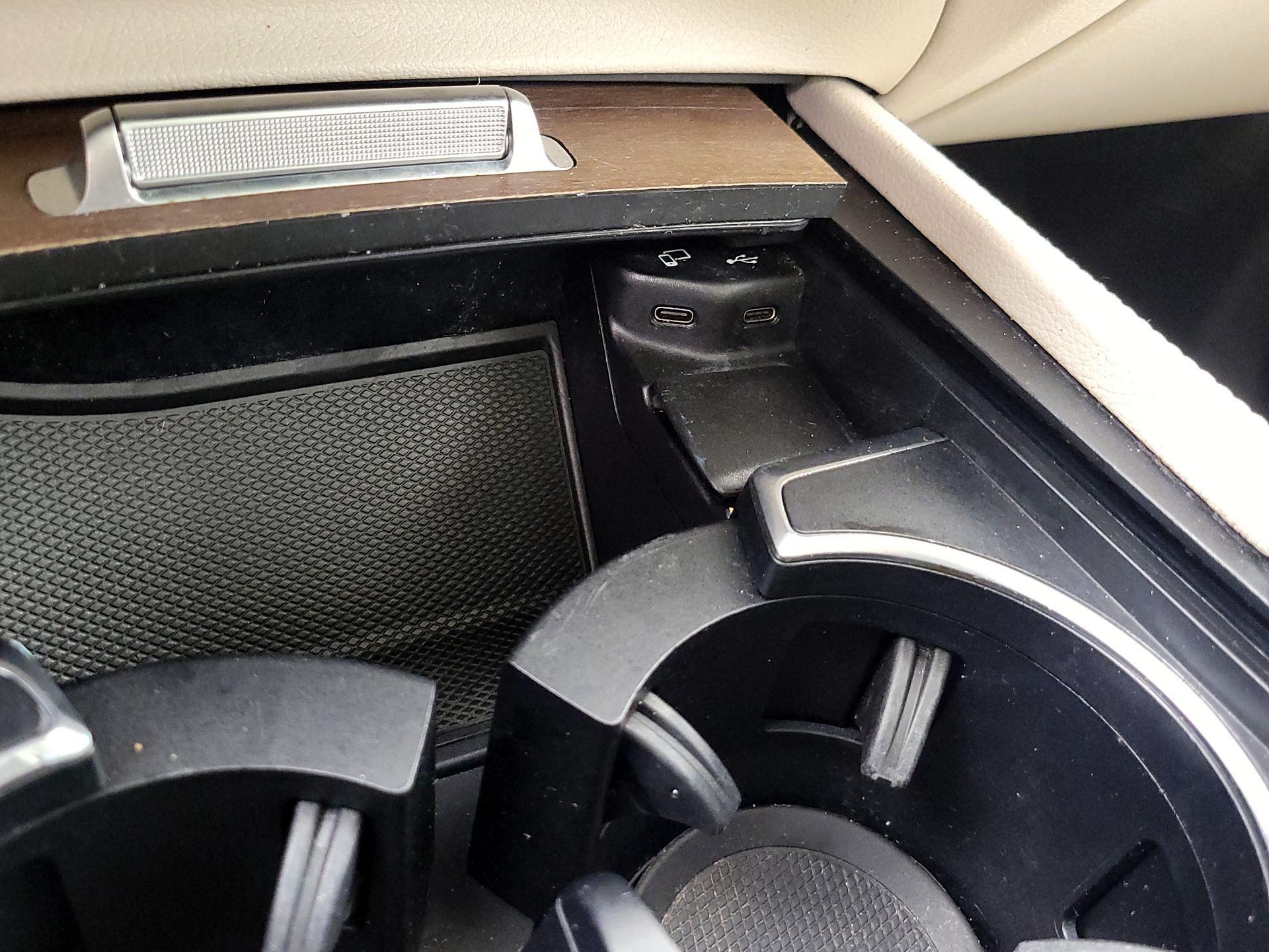 Thumbnail: 2022 Mercedes-Benz GLE - 19