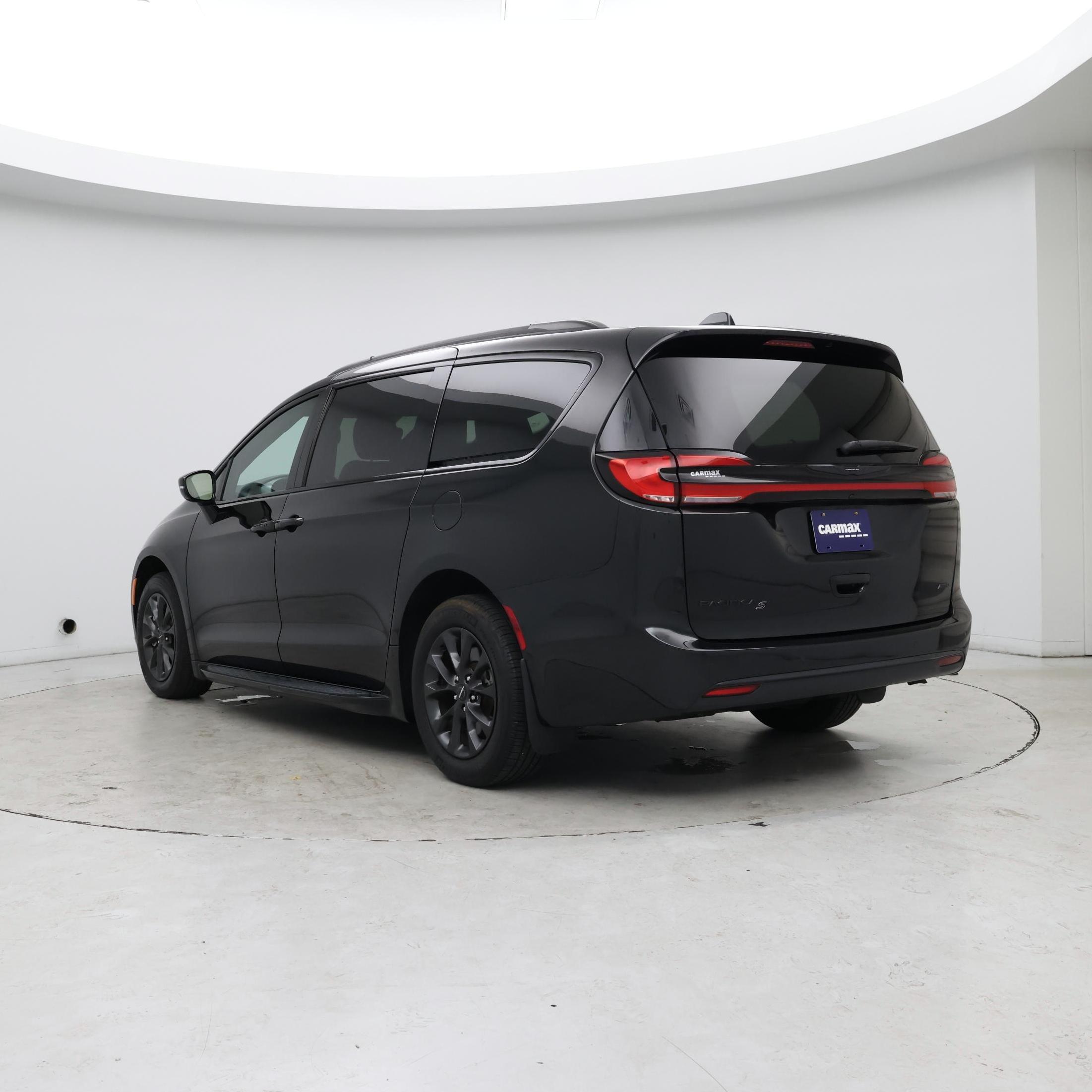 Thumbnail: 2021 Chrysler Pacifica - 2