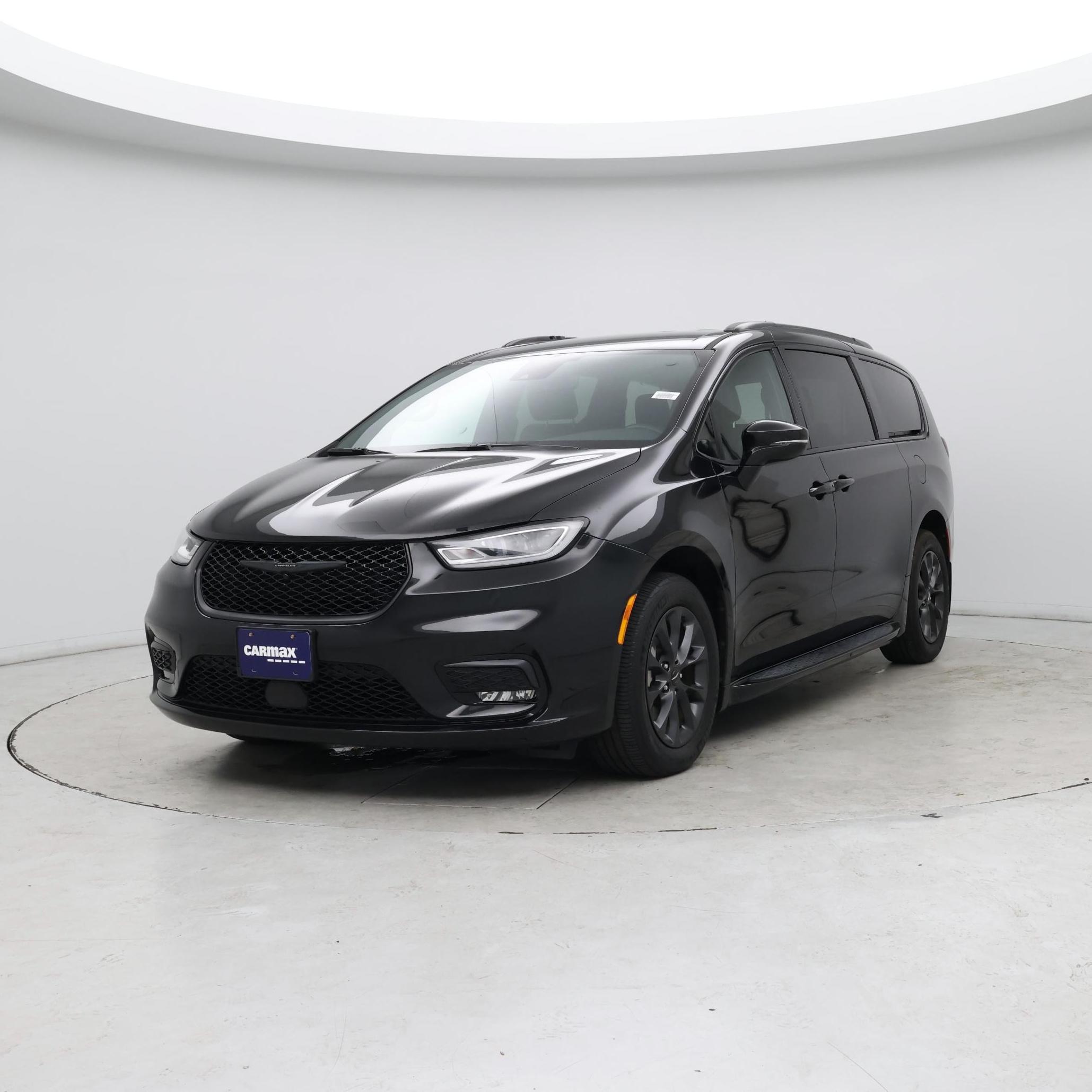 Thumbnail: 2021 Chrysler Pacifica - 4