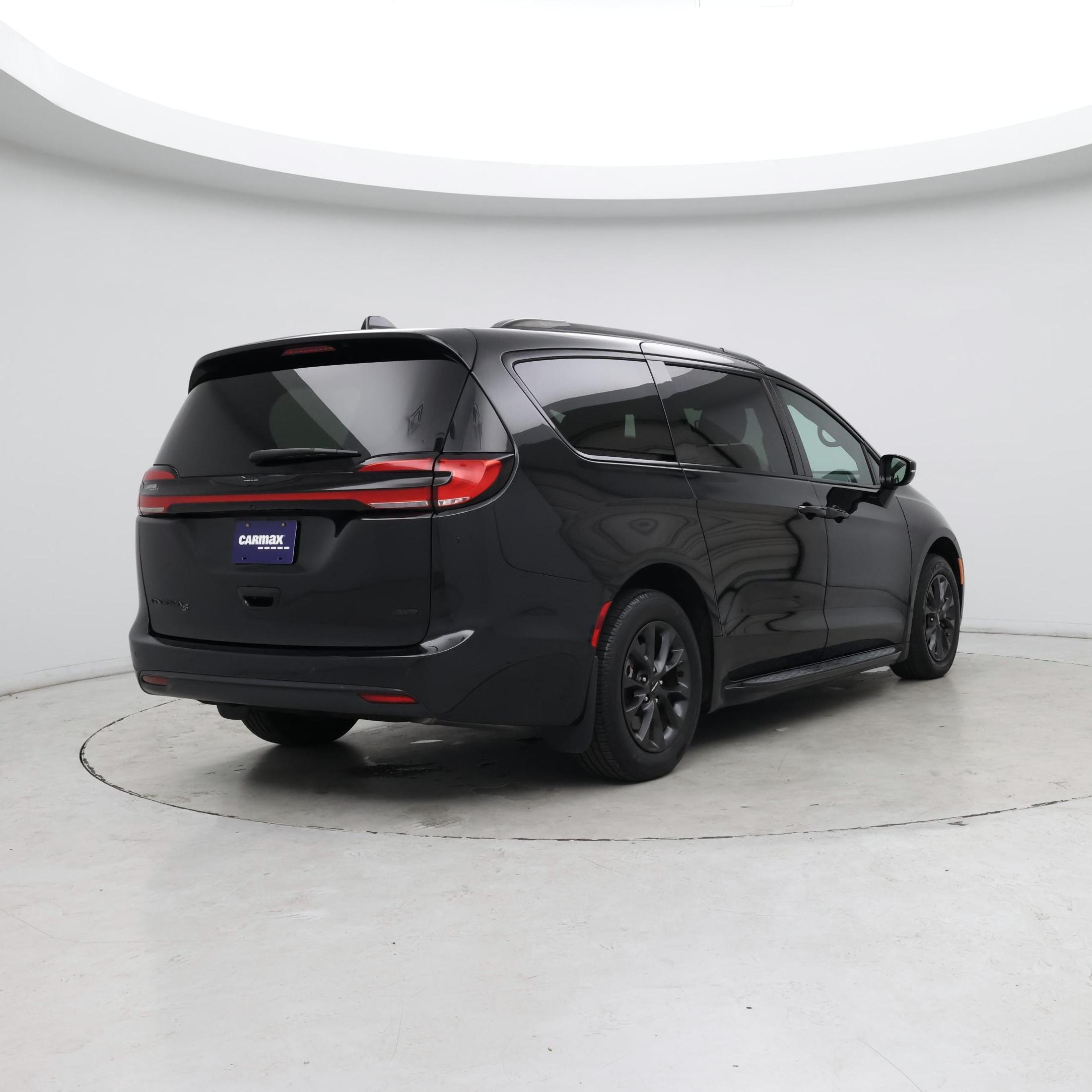 Thumbnail: 2021 Chrysler Pacifica - 8