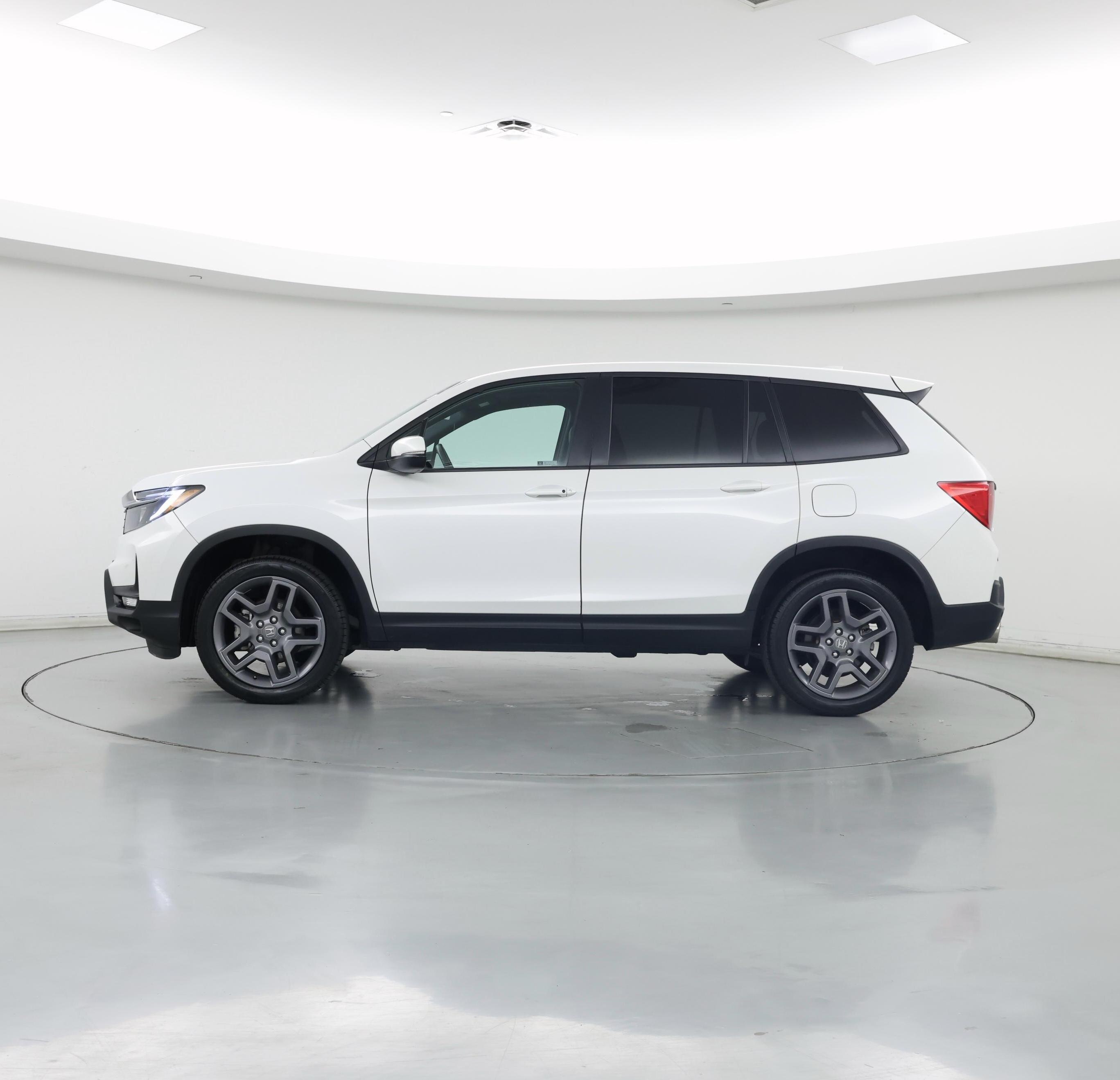 Thumbnail: 2023 Honda Passport - 3
