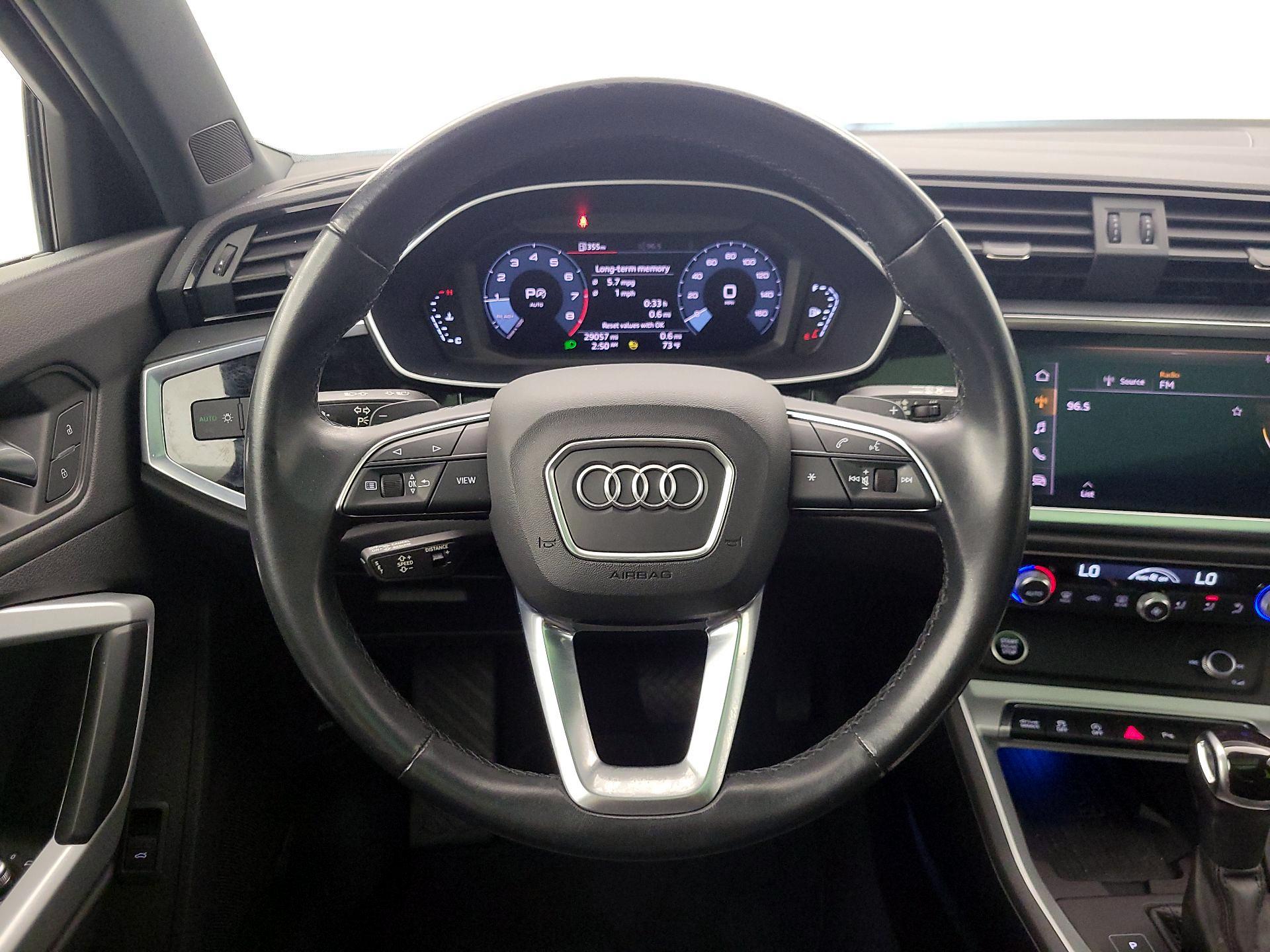 Thumbnail: 2021 Audi Q3 - 10