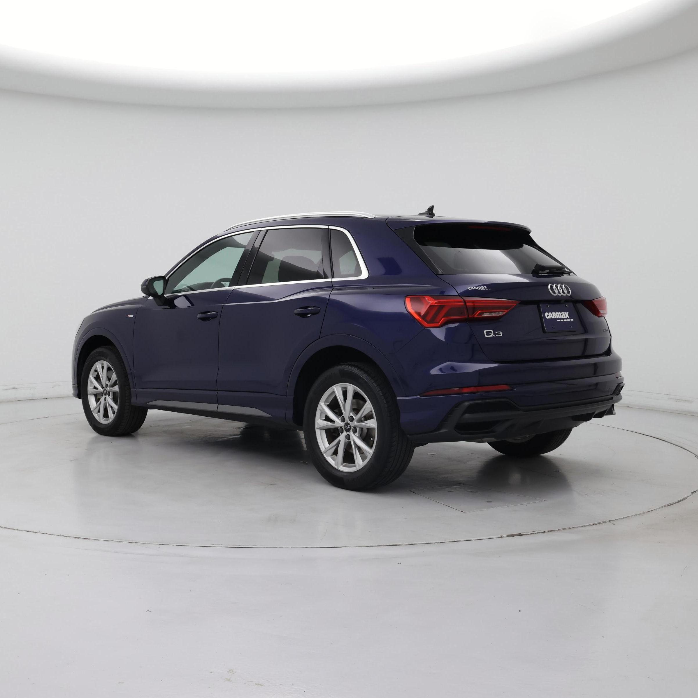 Thumbnail: 2021 Audi Q3 - 2