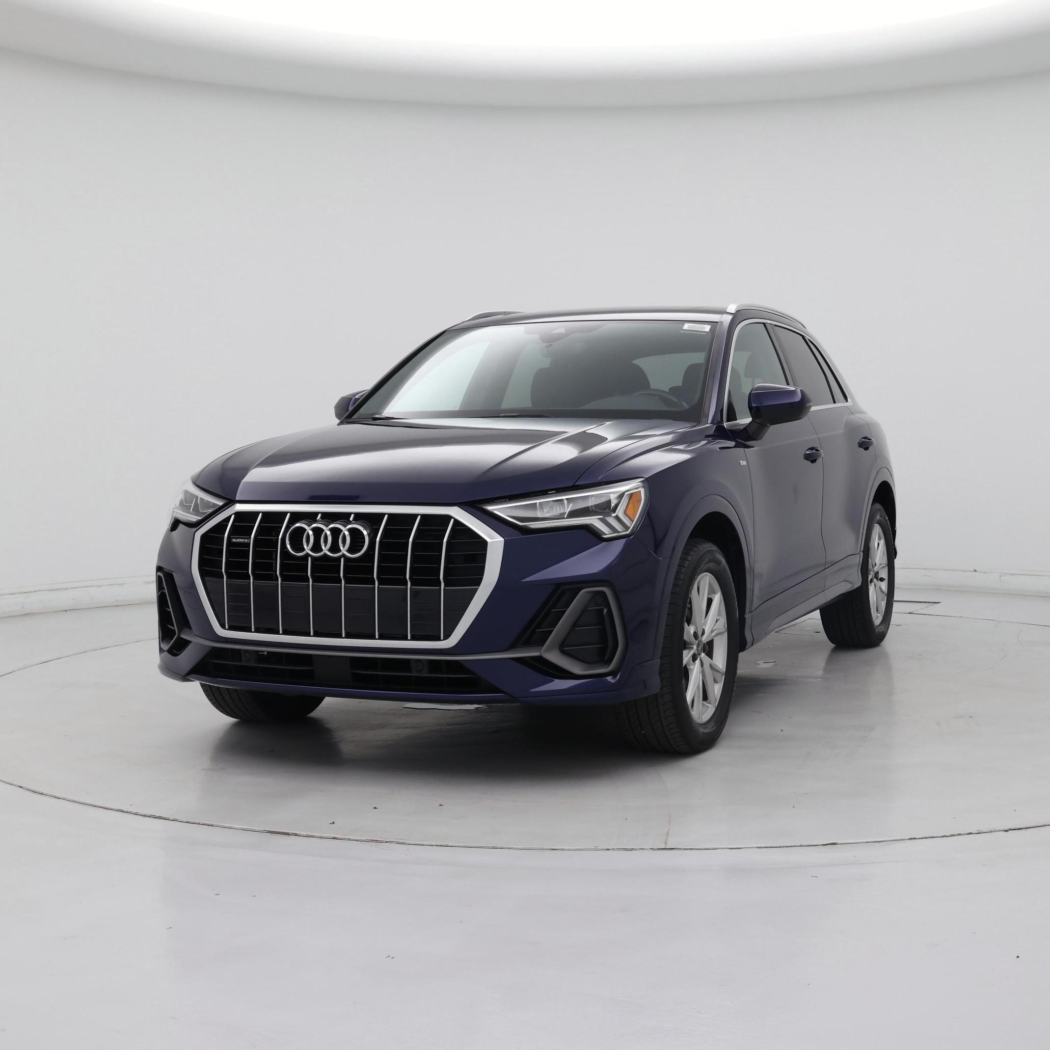 Thumbnail: 2021 Audi Q3 - 4