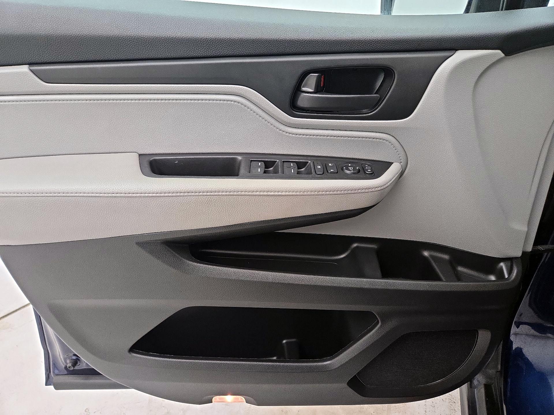 Thumbnail: 2022 Honda Odyssey - 12