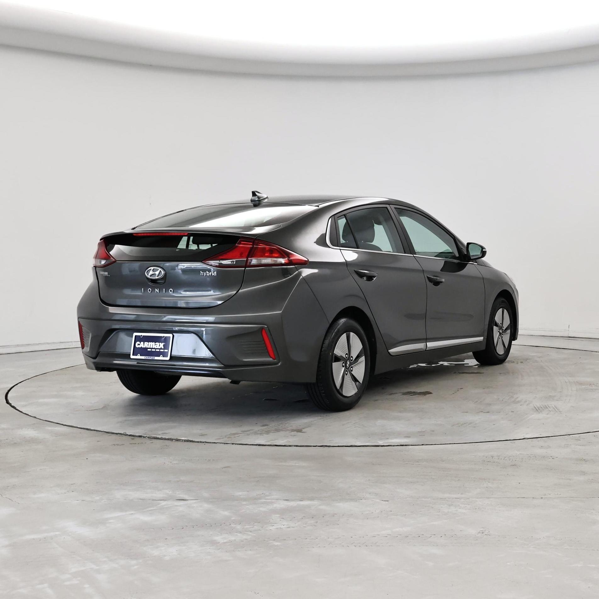 Thumbnail: 2022 Hyundai Ioniq - 8