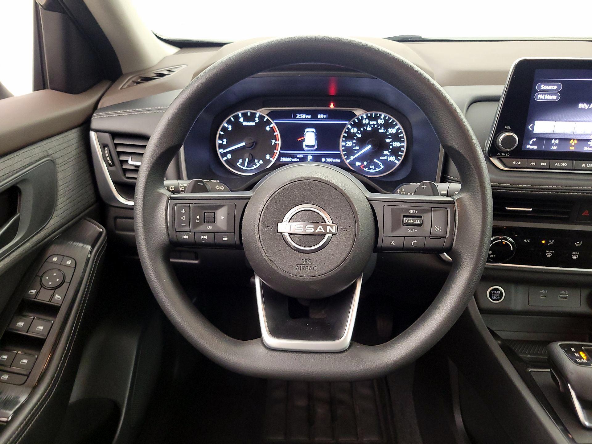 Thumbnail: 2022 Nissan Rogue - 10