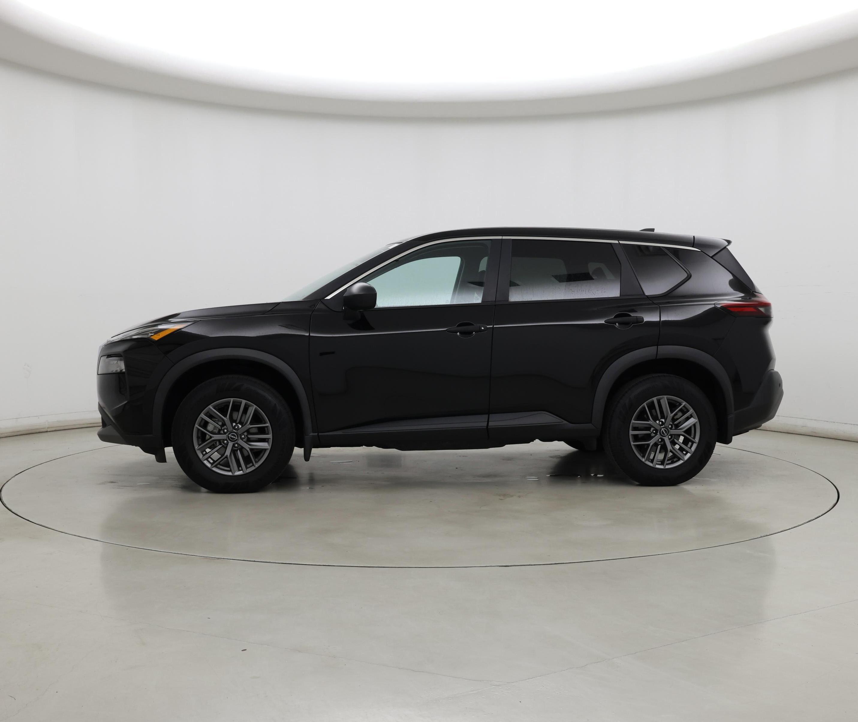 Thumbnail: 2022 Nissan Rogue - 3