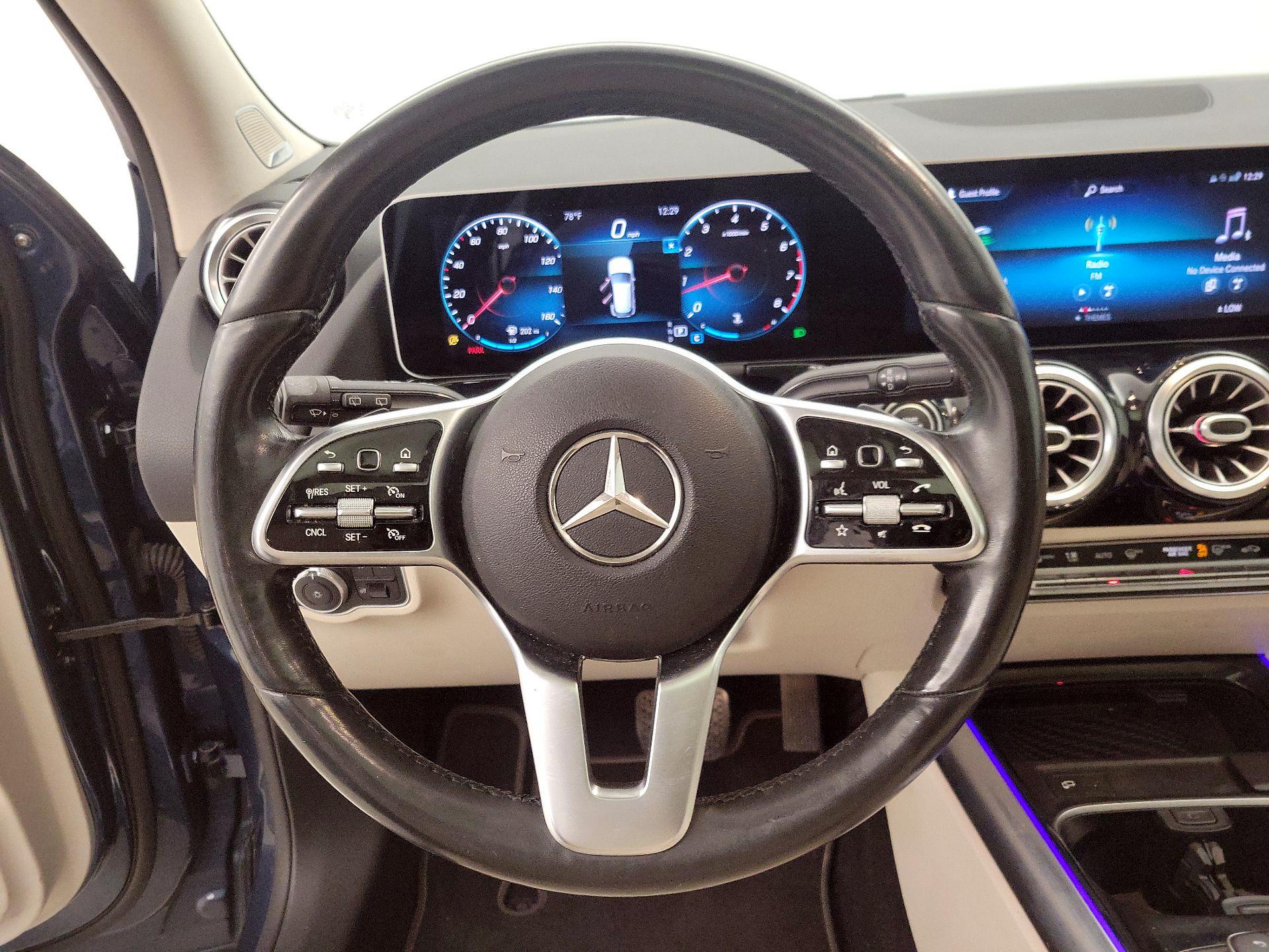 Thumbnail: 2021 Mercedes-Benz GLA - 10
