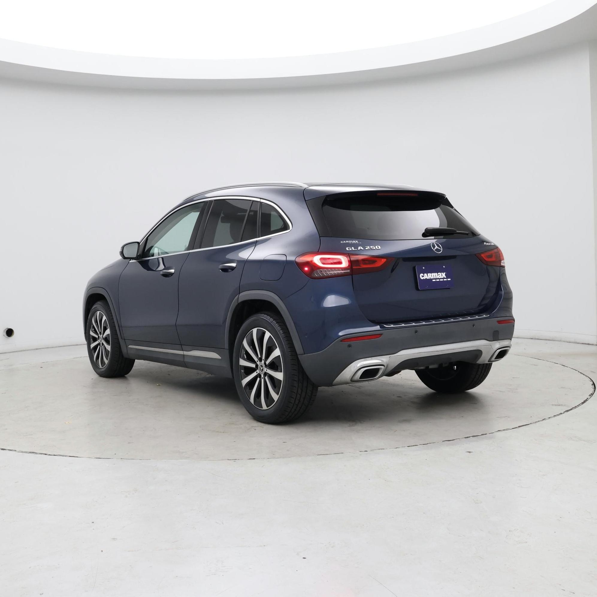 Thumbnail: 2021 Mercedes-Benz GLA - 2