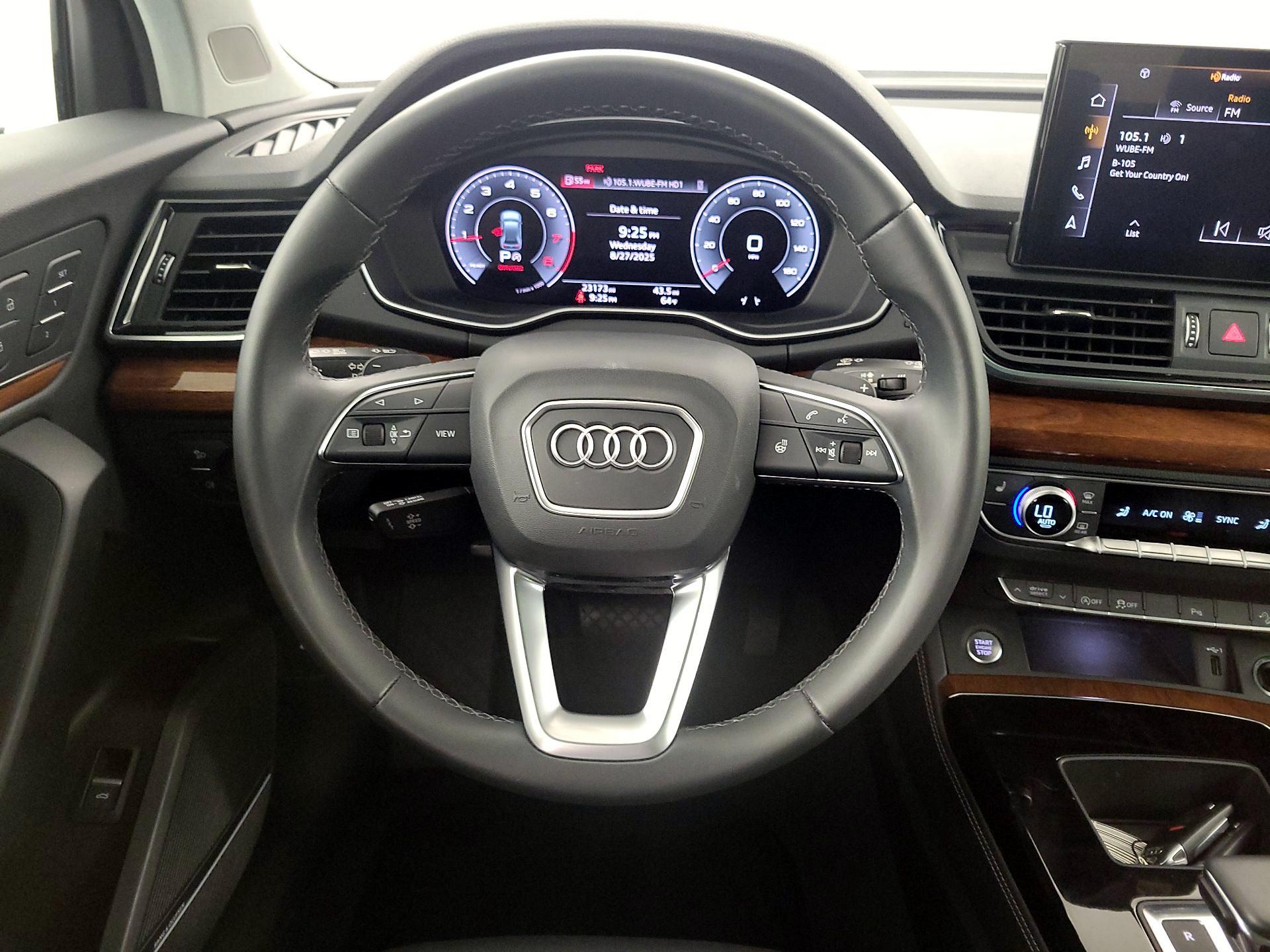 Thumbnail: 2022 Audi Q5 - 10