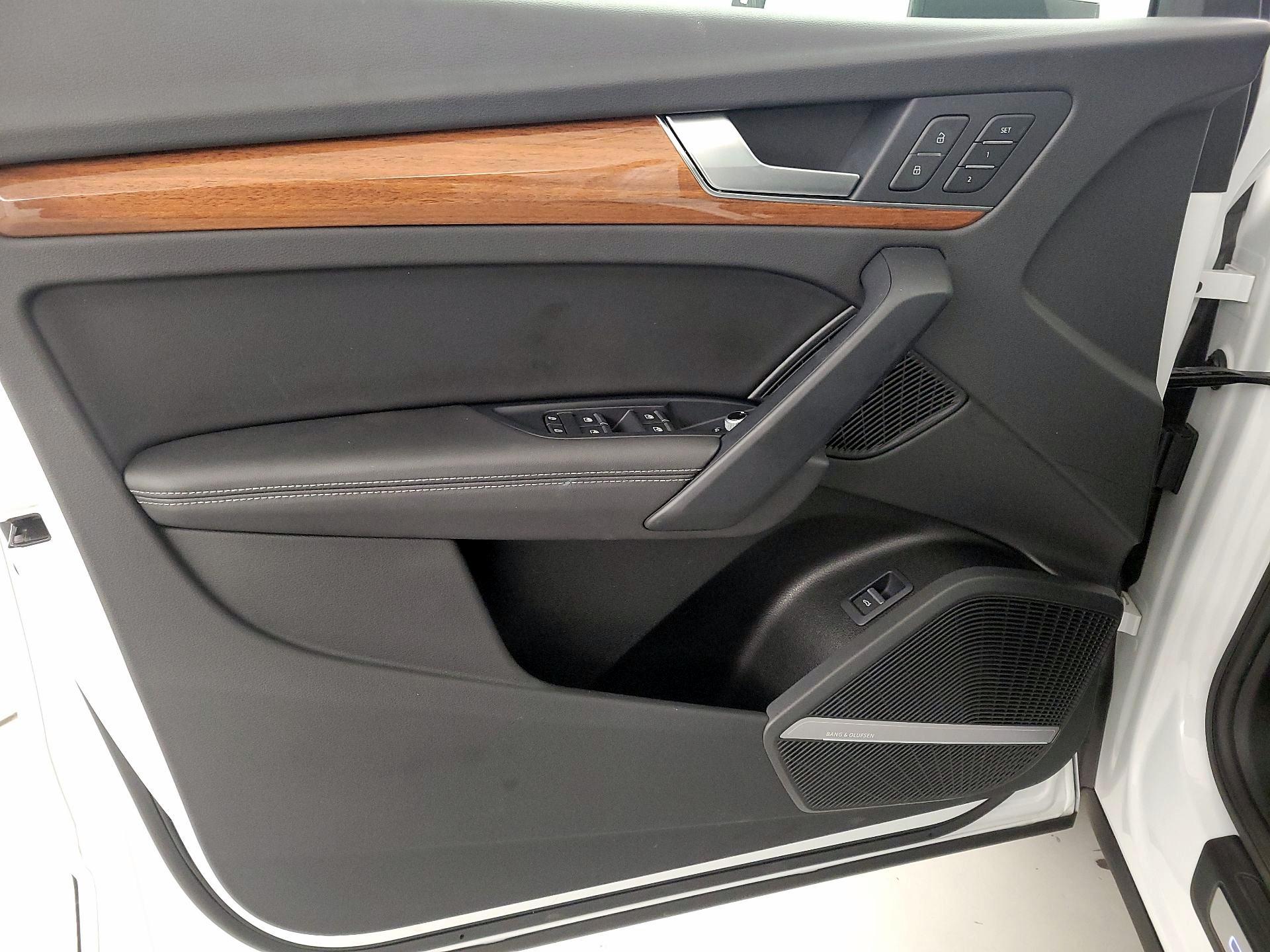 Thumbnail: 2022 Audi Q5 - 12