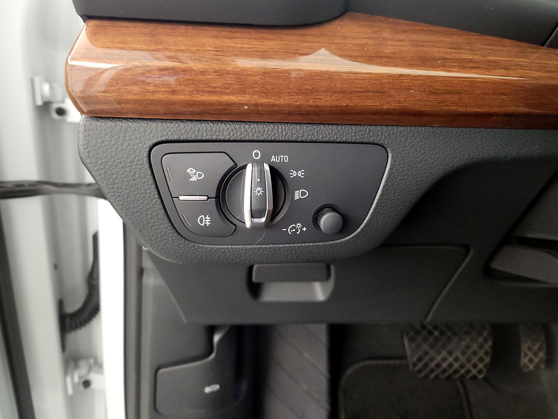 Thumbnail: 2022 Audi Q5 - 13