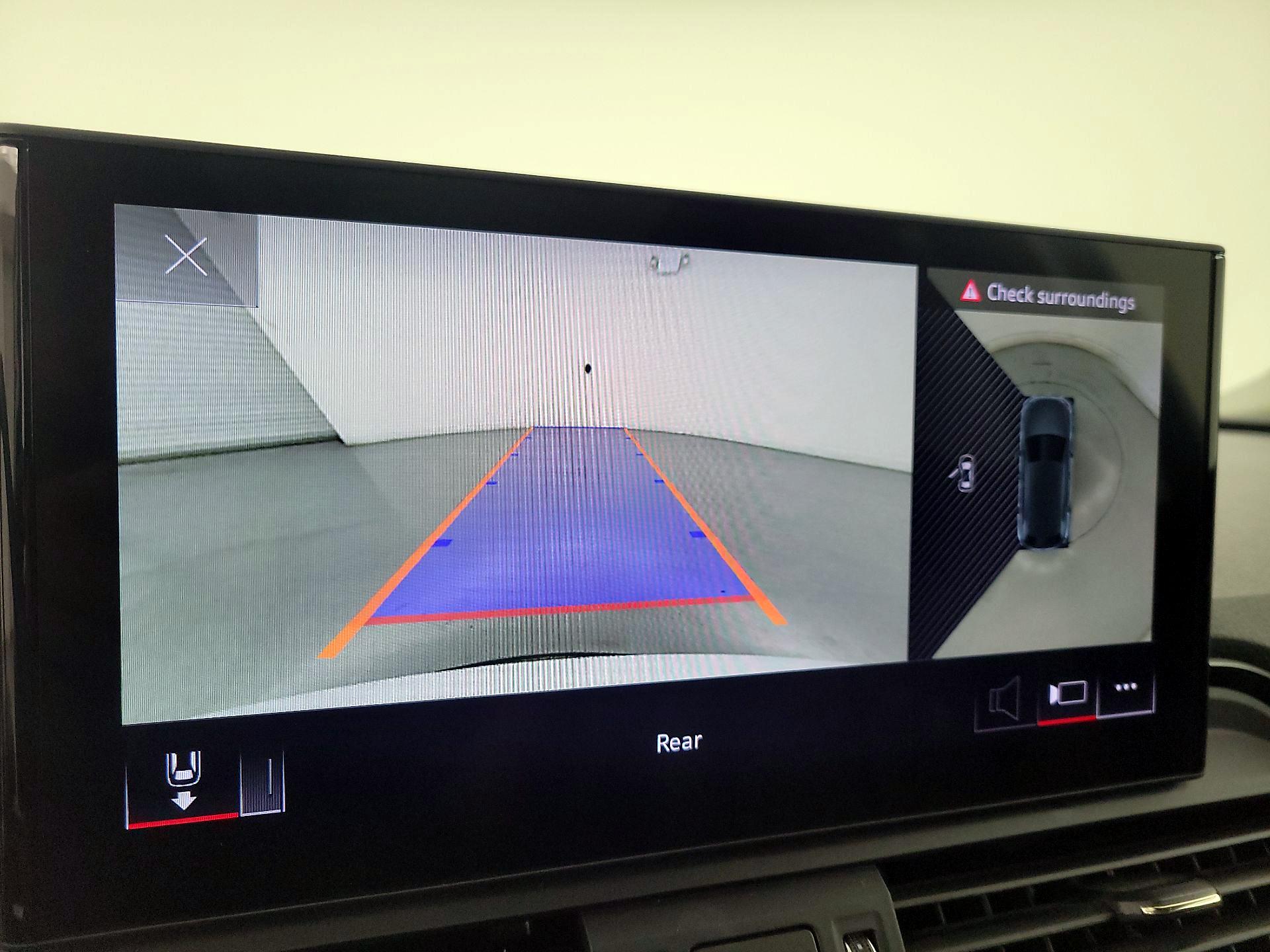 Thumbnail: 2022 Audi Q5 - 14