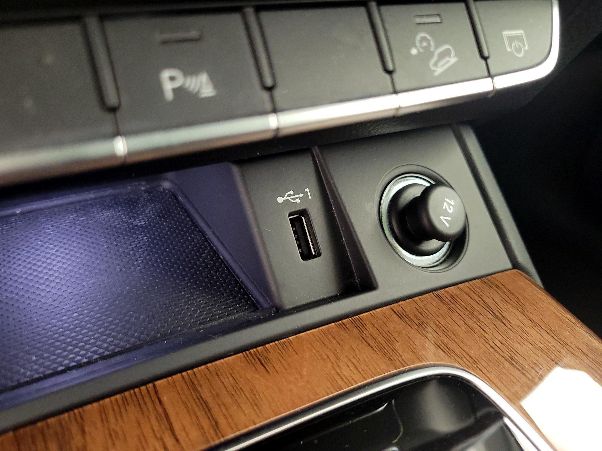 Thumbnail: 2022 Audi Q5 - 18