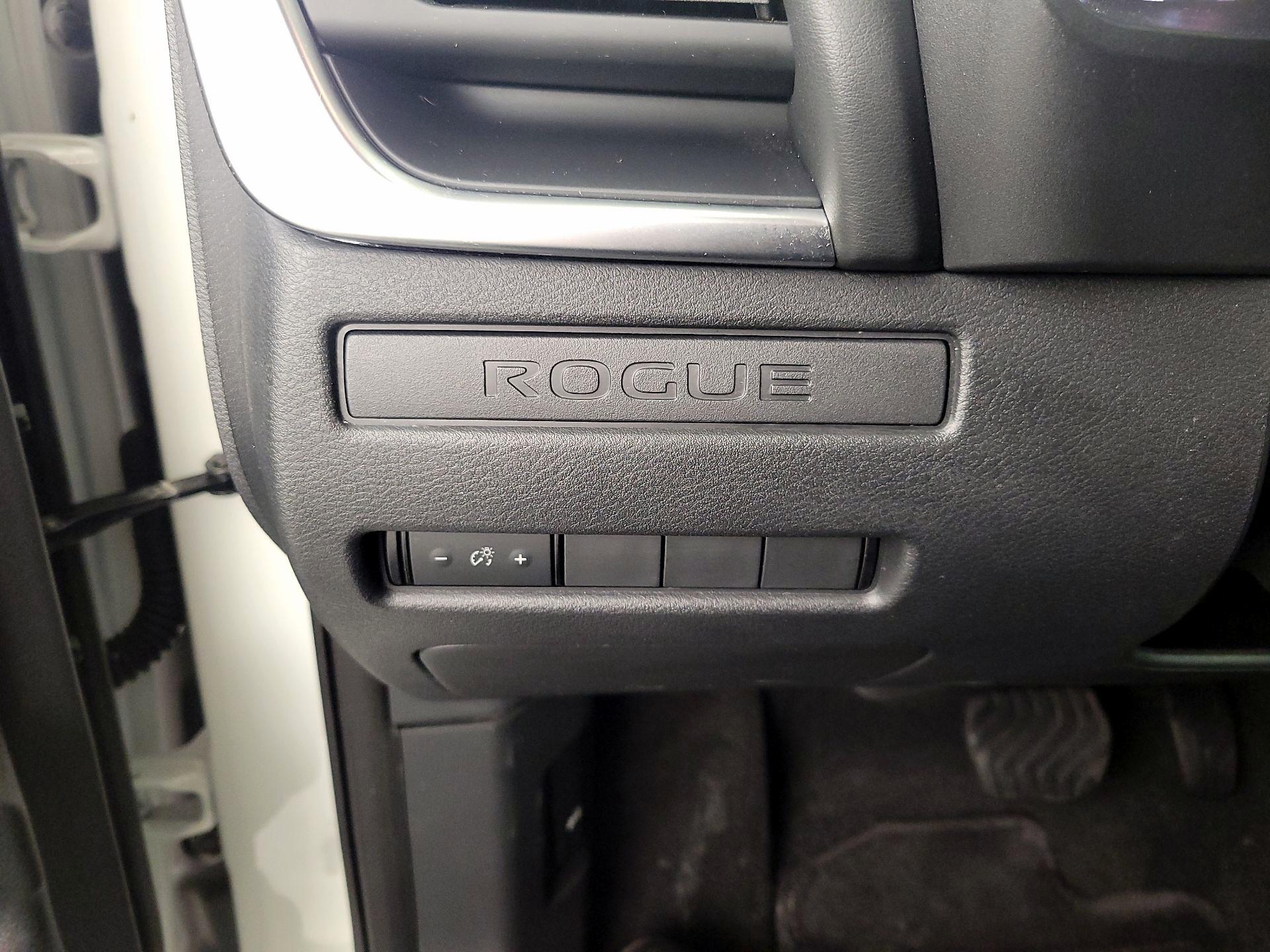 Thumbnail: 2023 Nissan Rogue - 13