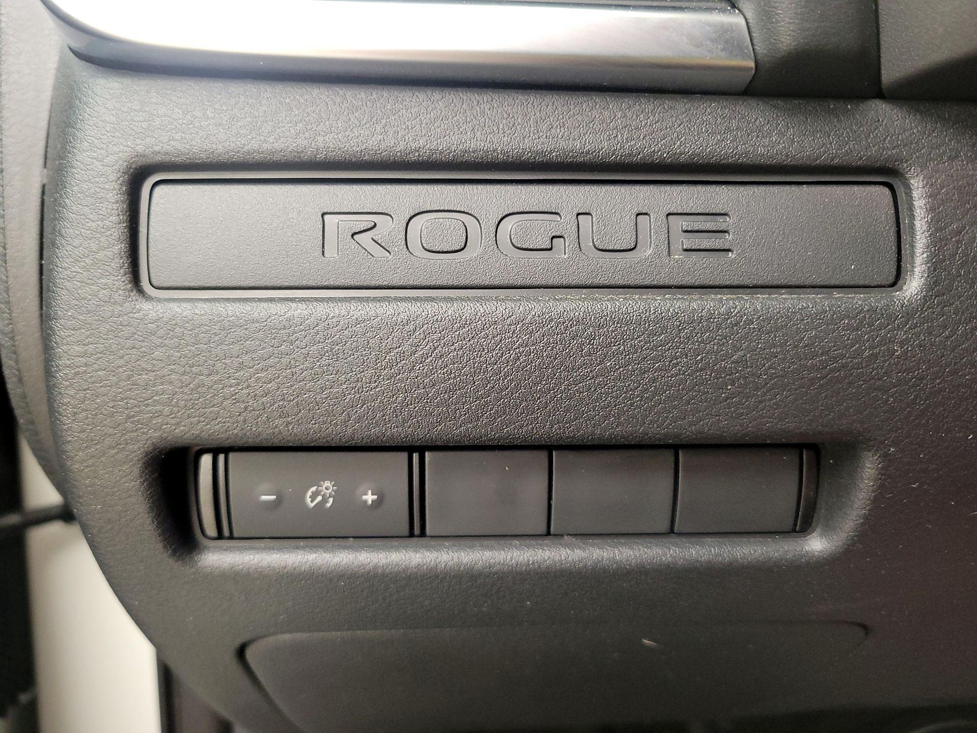 Thumbnail: 2023 Nissan Rogue - 13