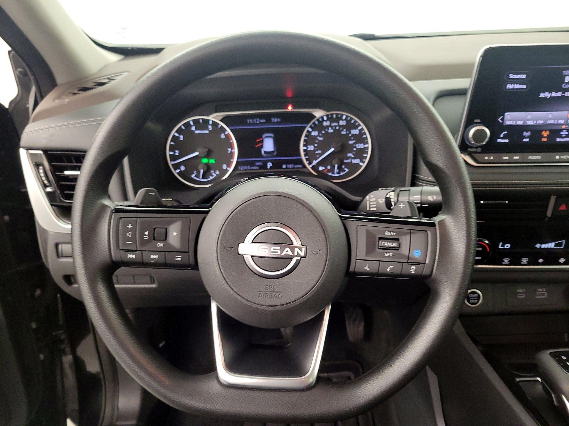 Thumbnail: 2022 Nissan Rogue - 10