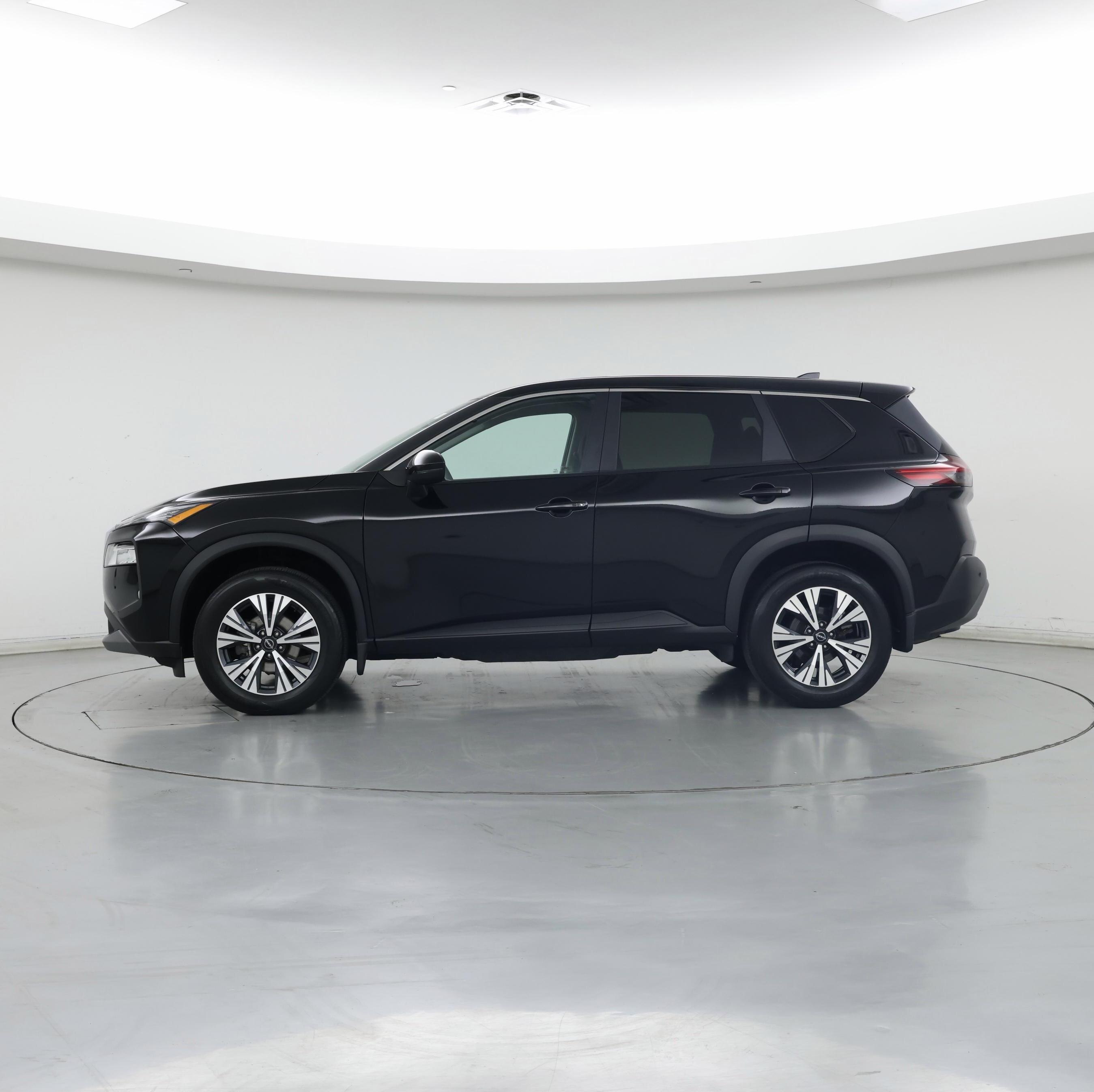 Thumbnail: 2022 Nissan Rogue - 3