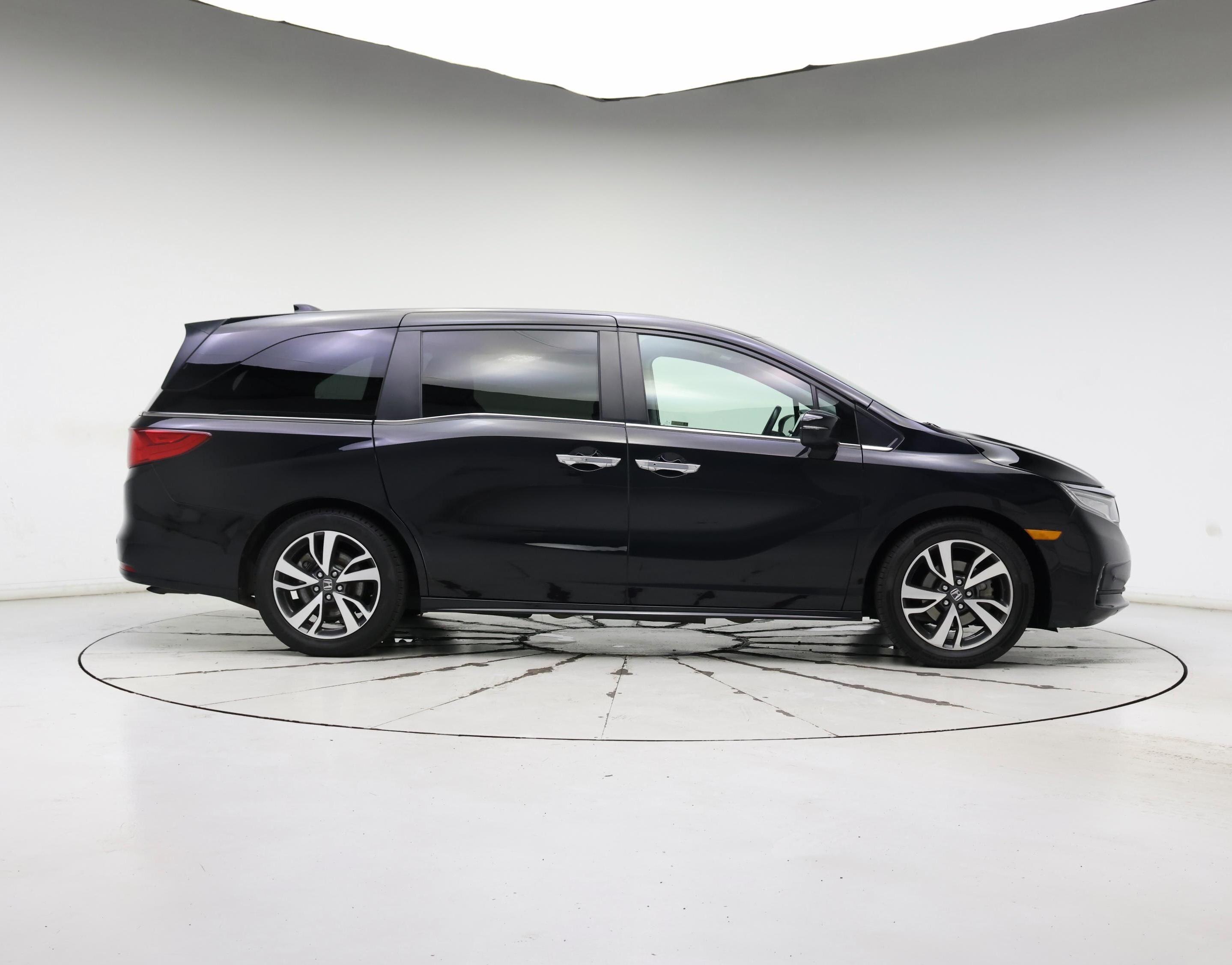 Thumbnail: 2023 Honda Odyssey - 7