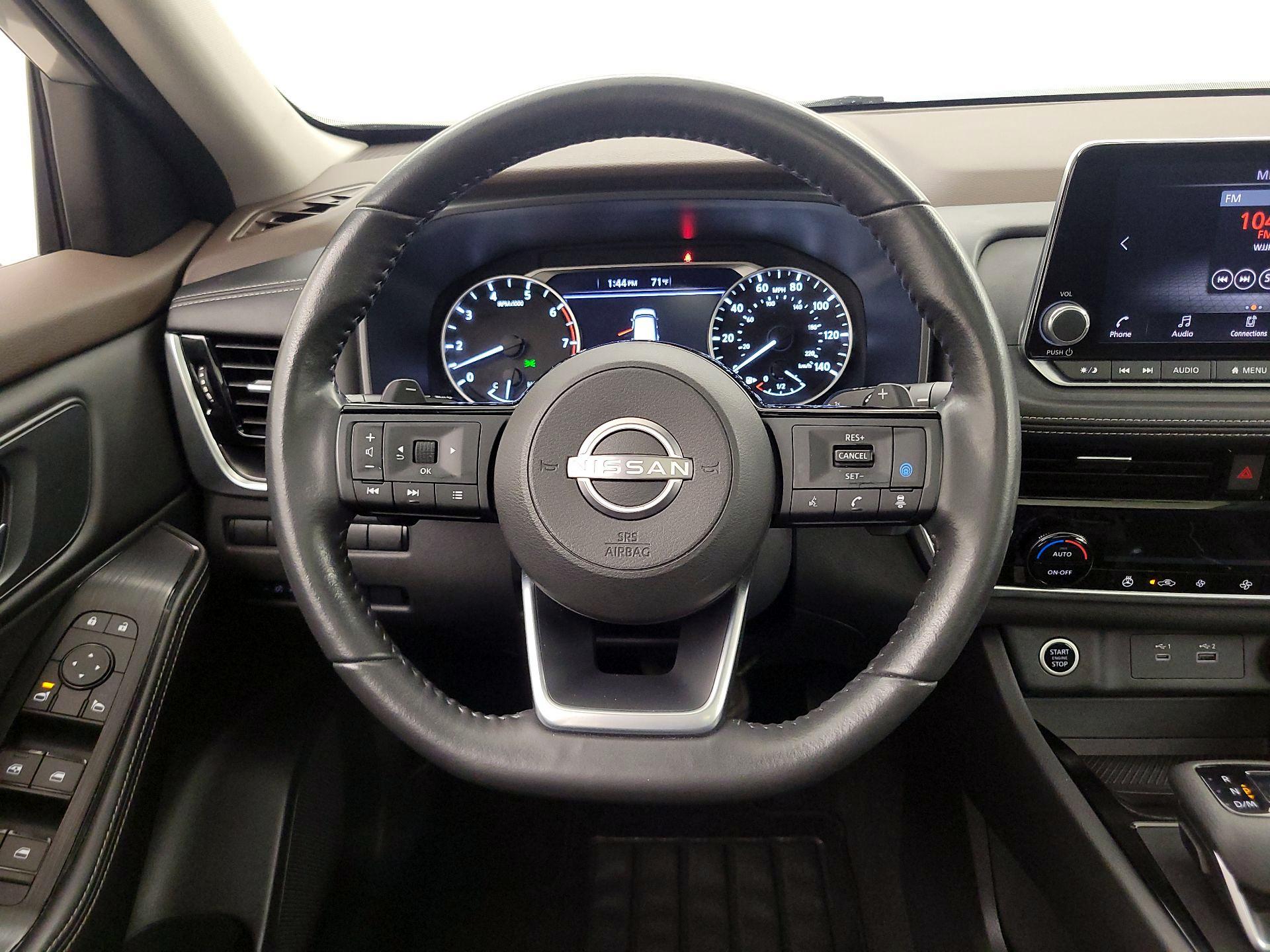 Thumbnail: 2022 Nissan Rogue - 10