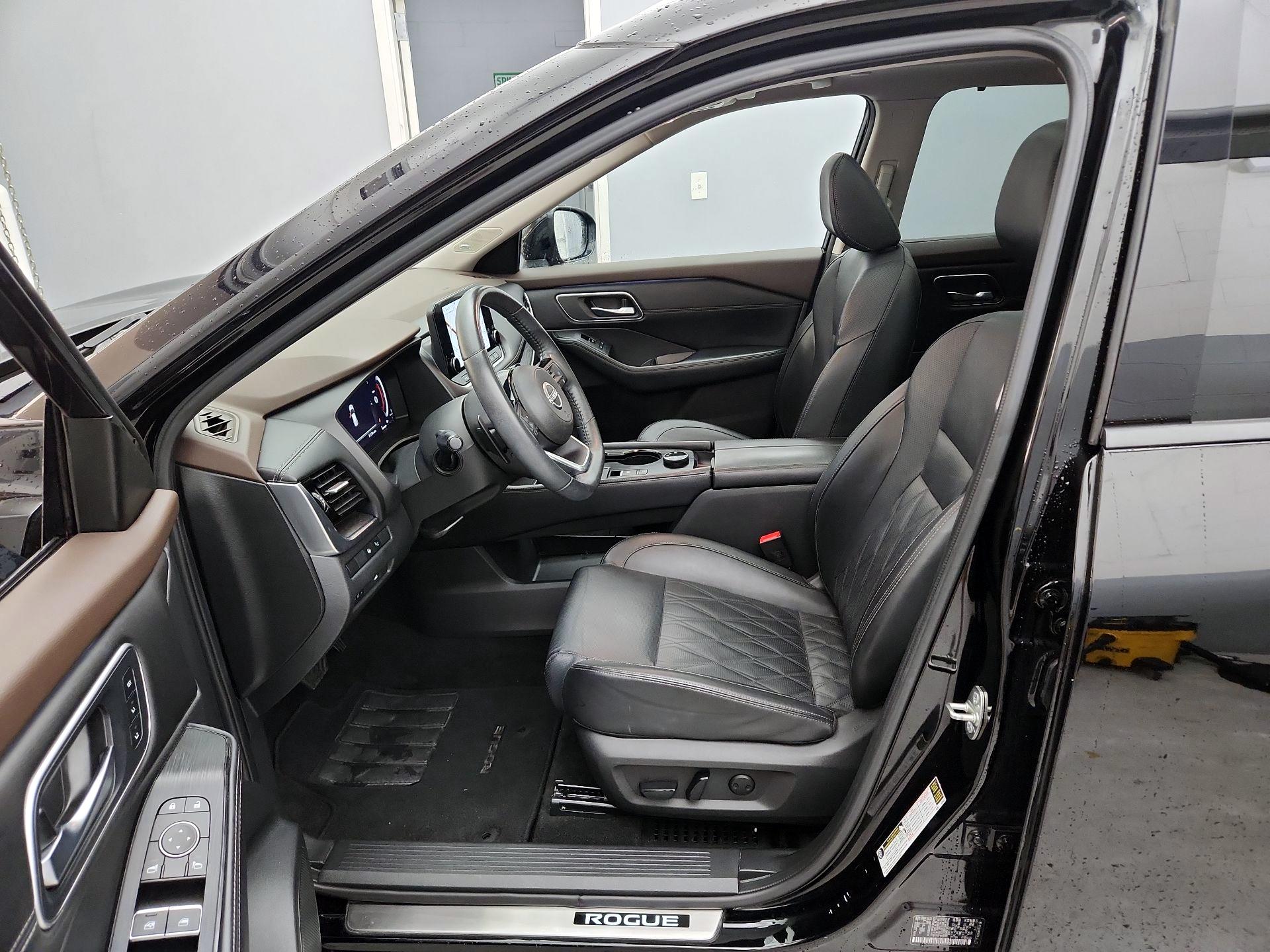 Thumbnail: 2023 Nissan Rogue - 11