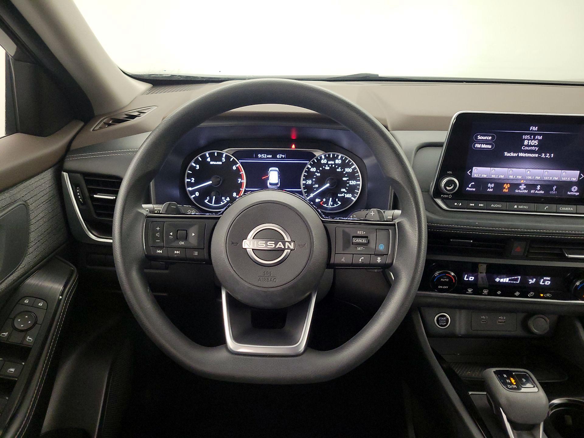 Thumbnail: 2023 Nissan Rogue - 10