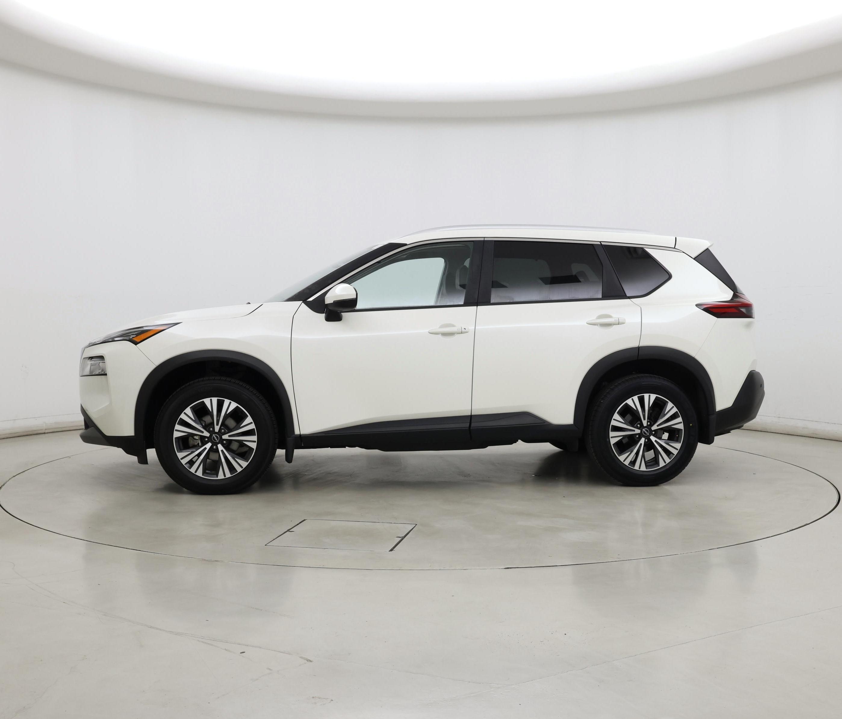 Thumbnail: 2022 Nissan Rogue - 3