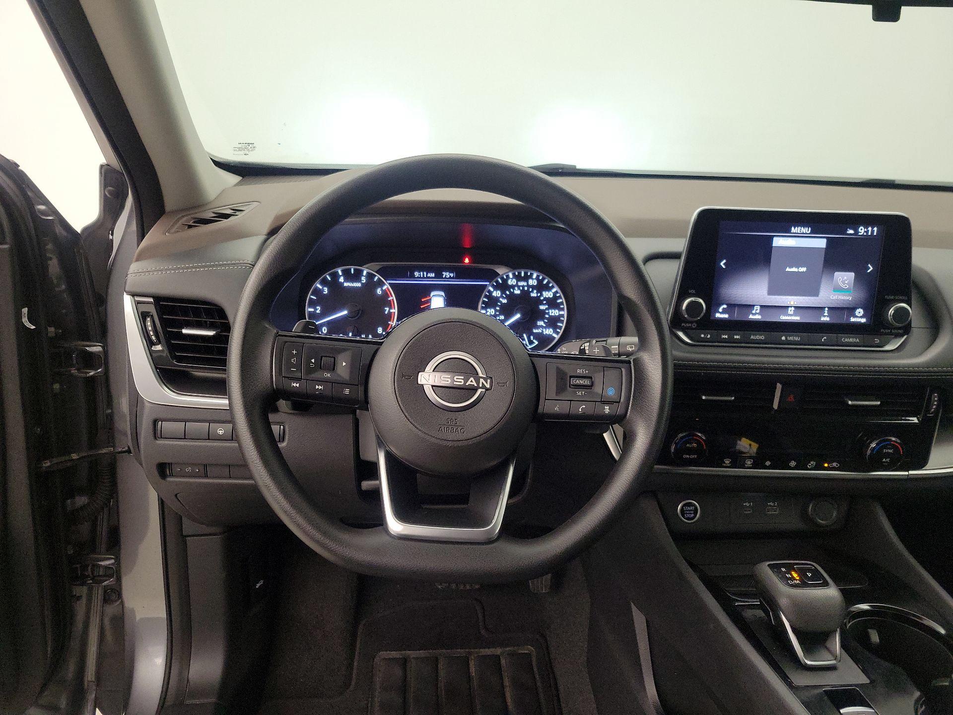 Thumbnail: 2022 Nissan Rogue - 10