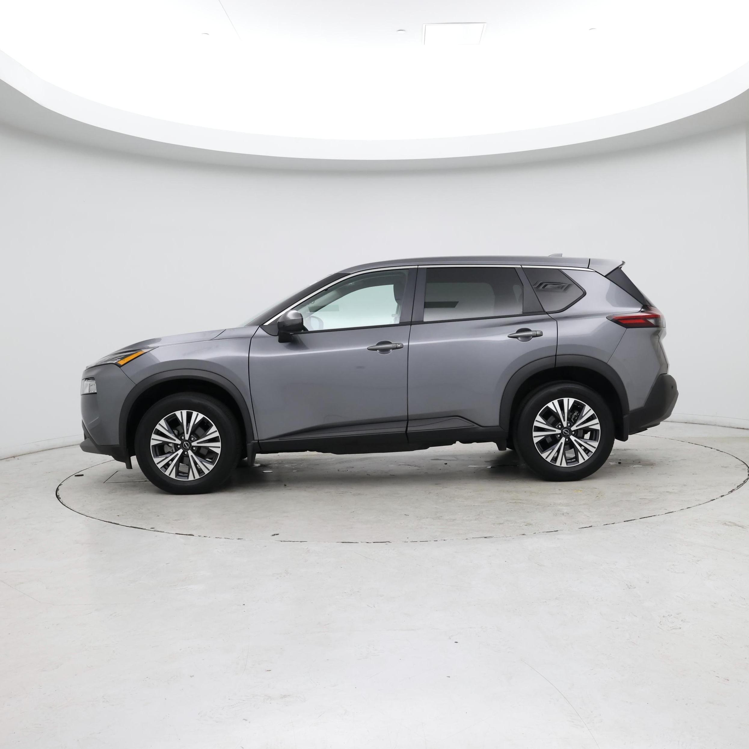 Thumbnail: 2022 Nissan Rogue - 3
