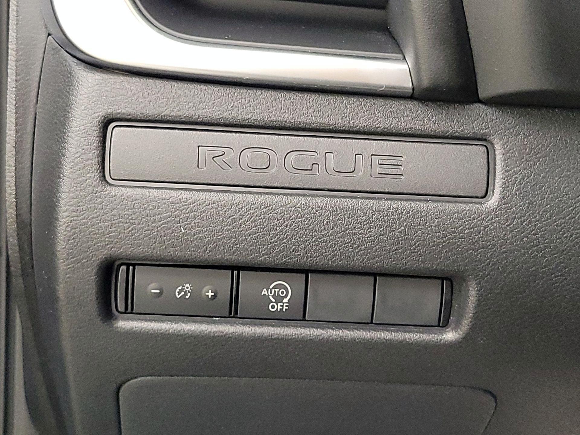 Thumbnail: 2023 Nissan Rogue - 13