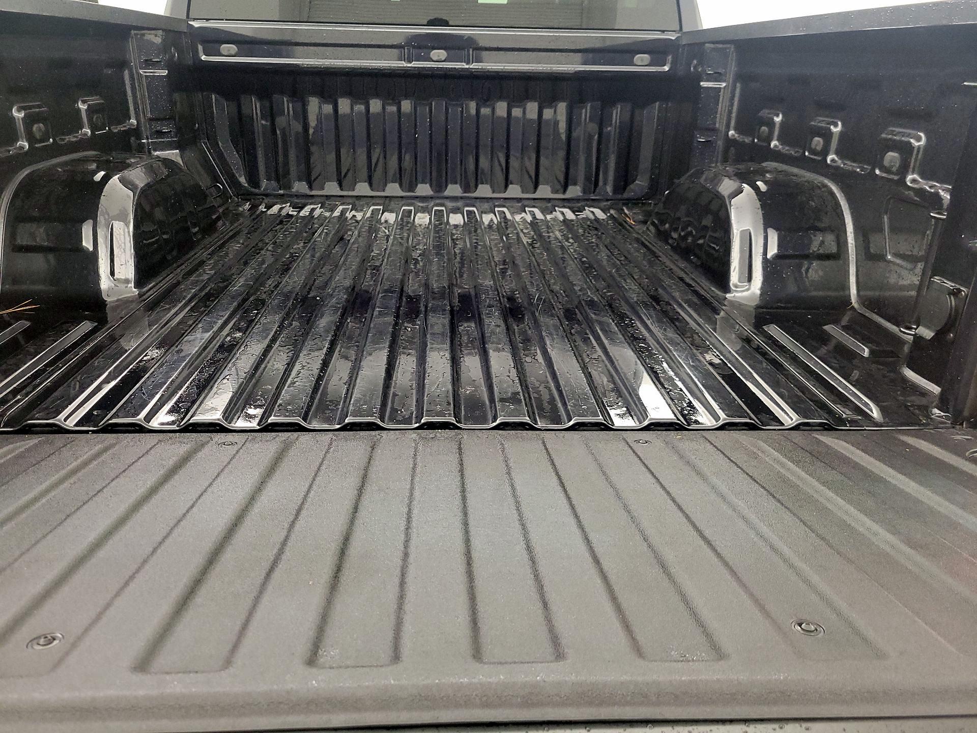 Thumbnail: 2023 Chevrolet Silverado 1500 - 20