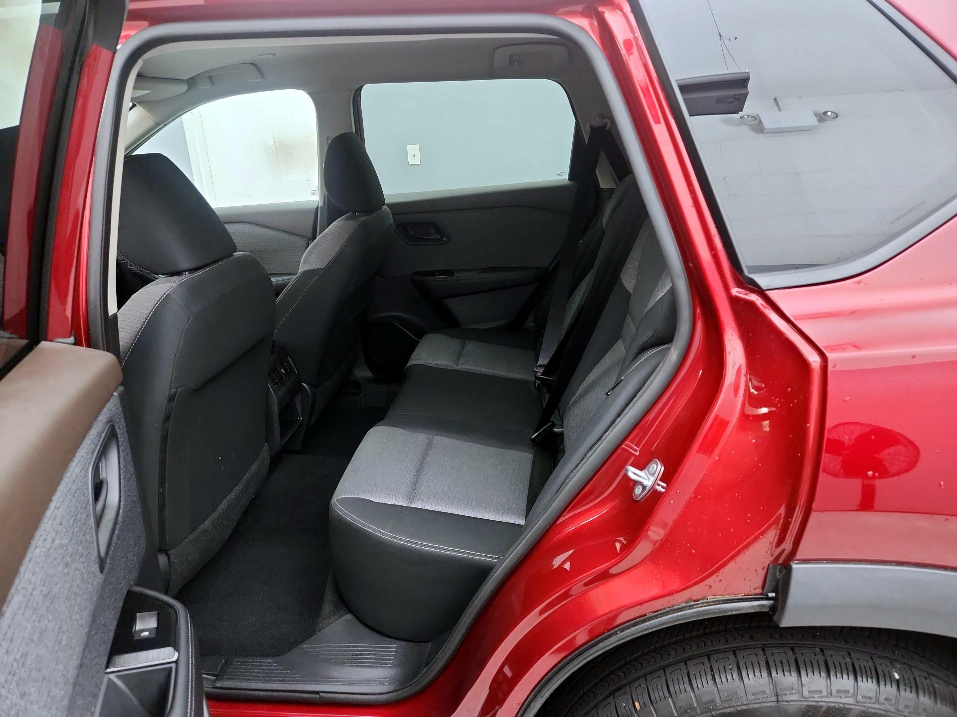 Thumbnail: 2022 Nissan Rogue - 19