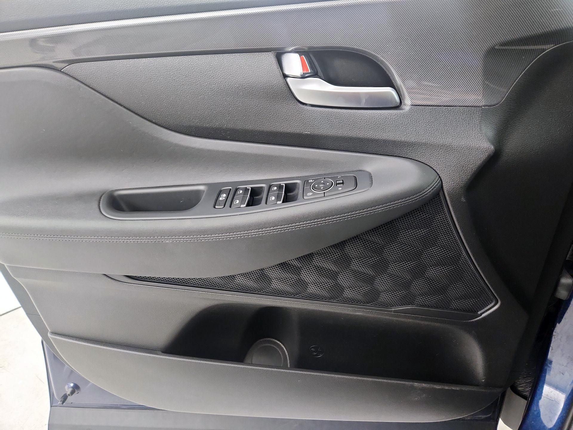 Thumbnail: 2023 Hyundai Santa Fe - 12