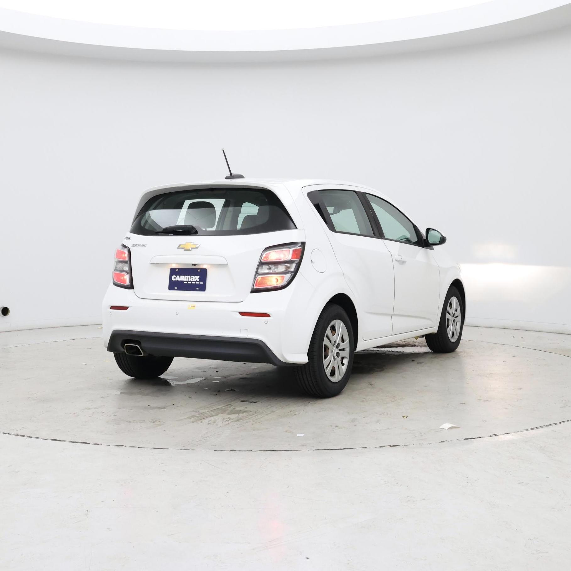 Thumbnail: 2020 Chevrolet Sonic - 8