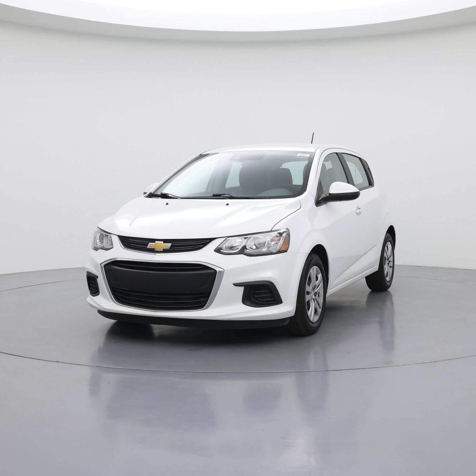 Thumbnail: 2020 Chevrolet Sonic - 4