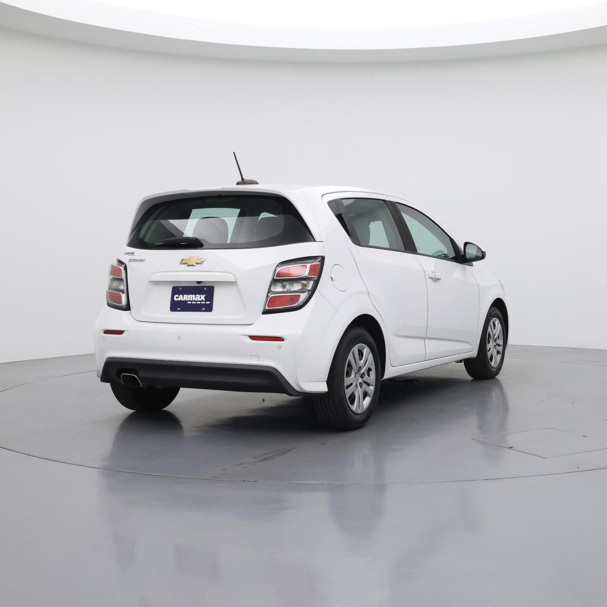 Thumbnail: 2020 Chevrolet Sonic - 8