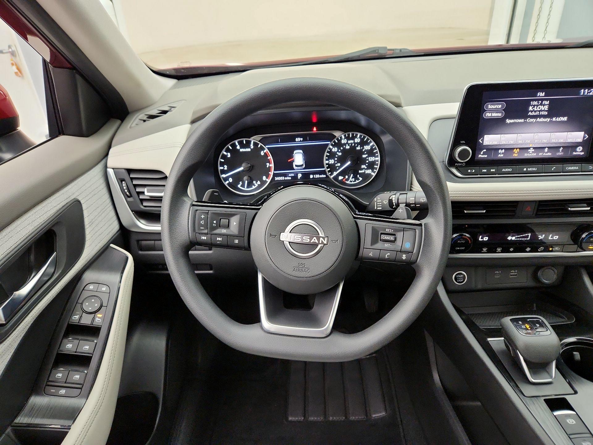 Thumbnail: 2023 Nissan Rogue - 10